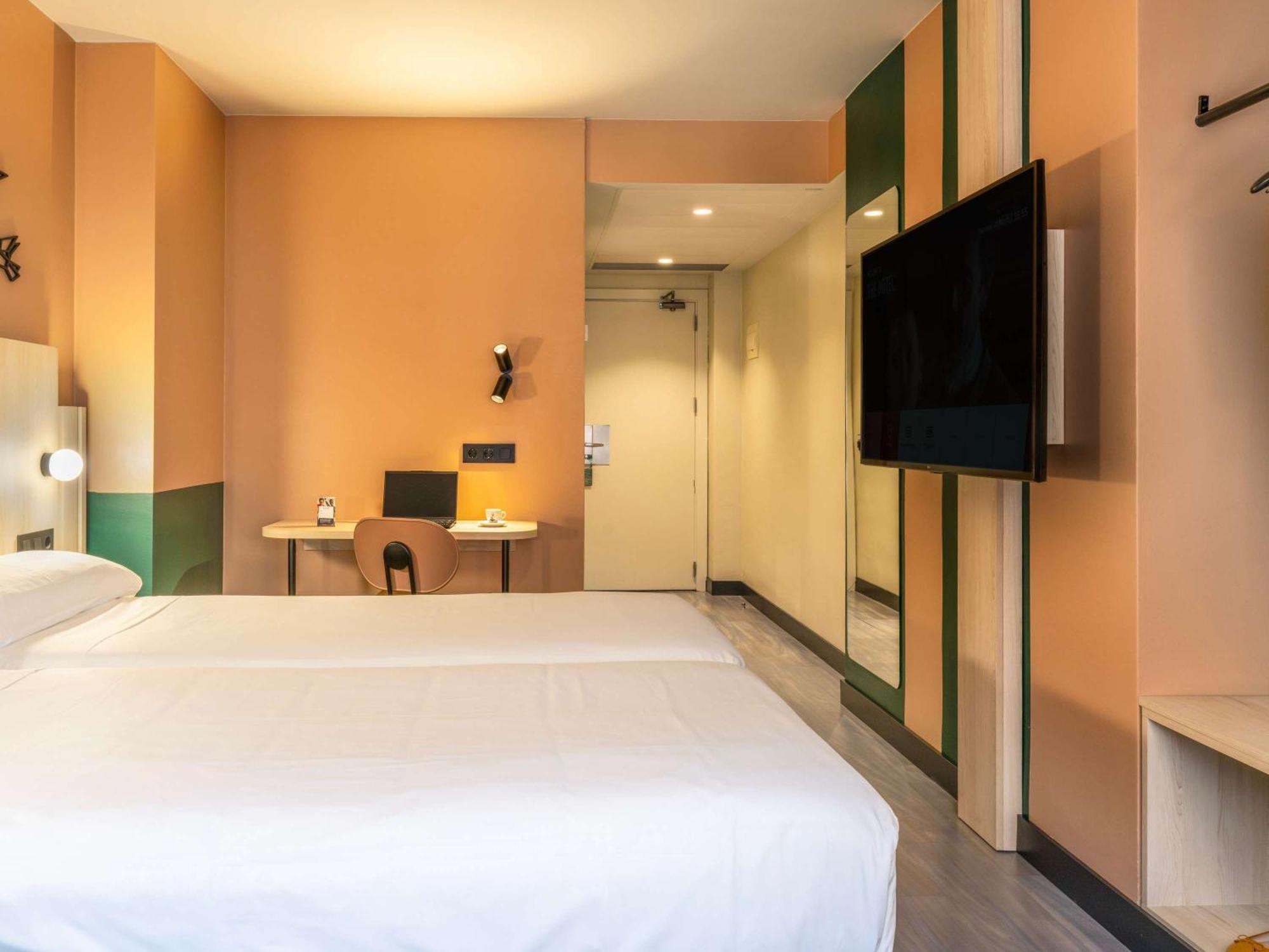 Ibis Styles Ramiro I 3*