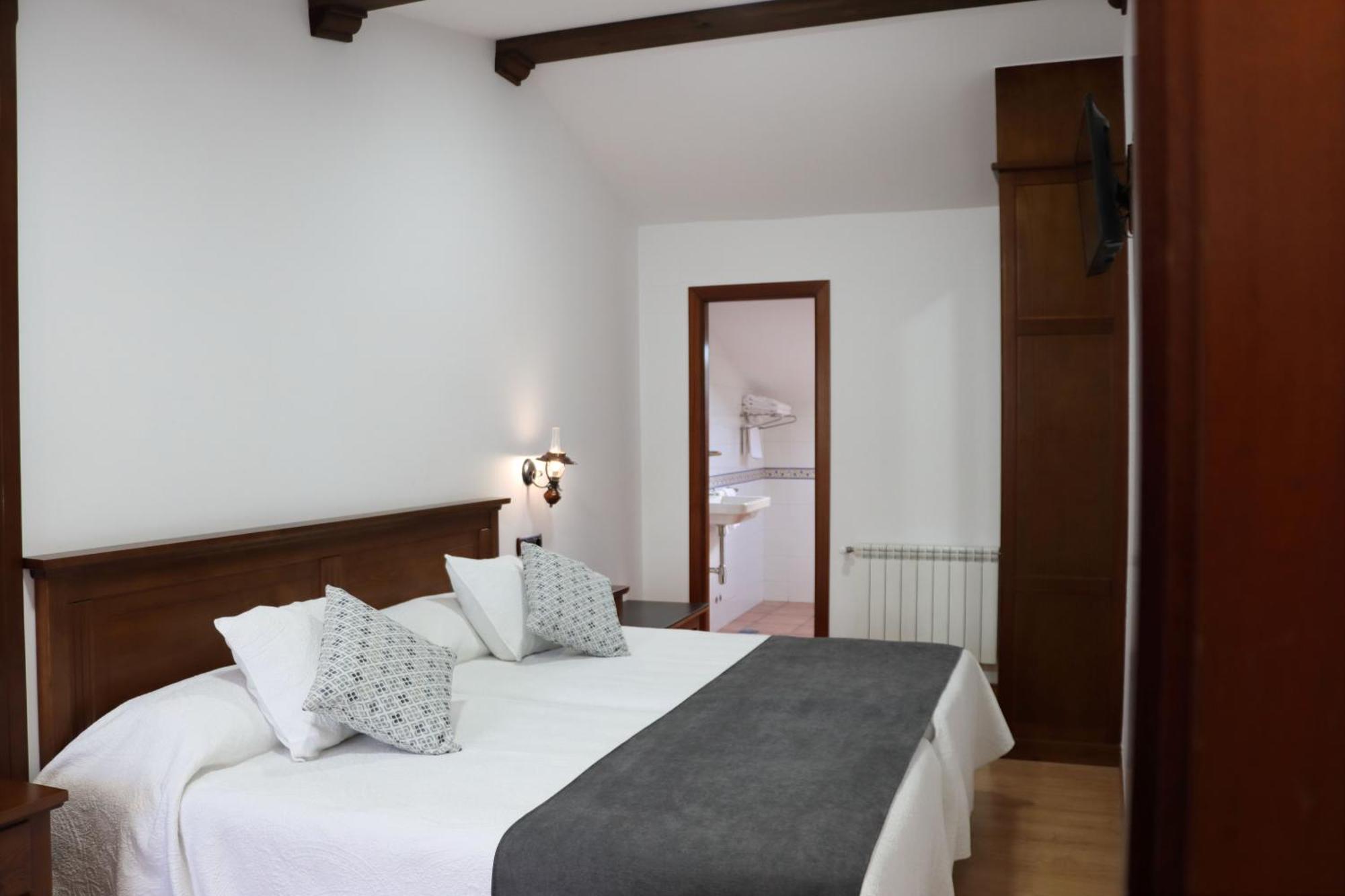 Pazos Alba Hotel 2*