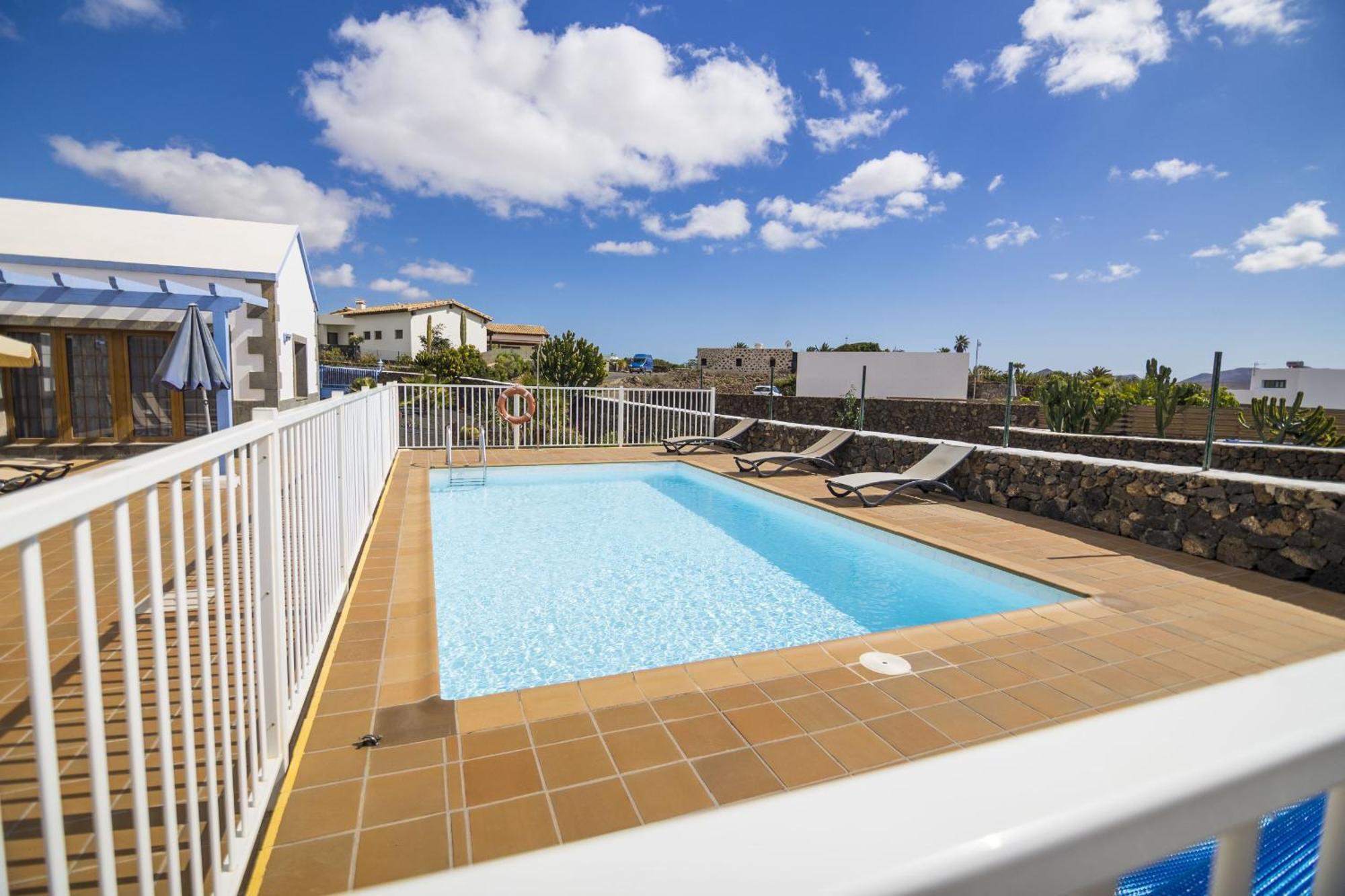 & Tao Mazo Villa Lajares