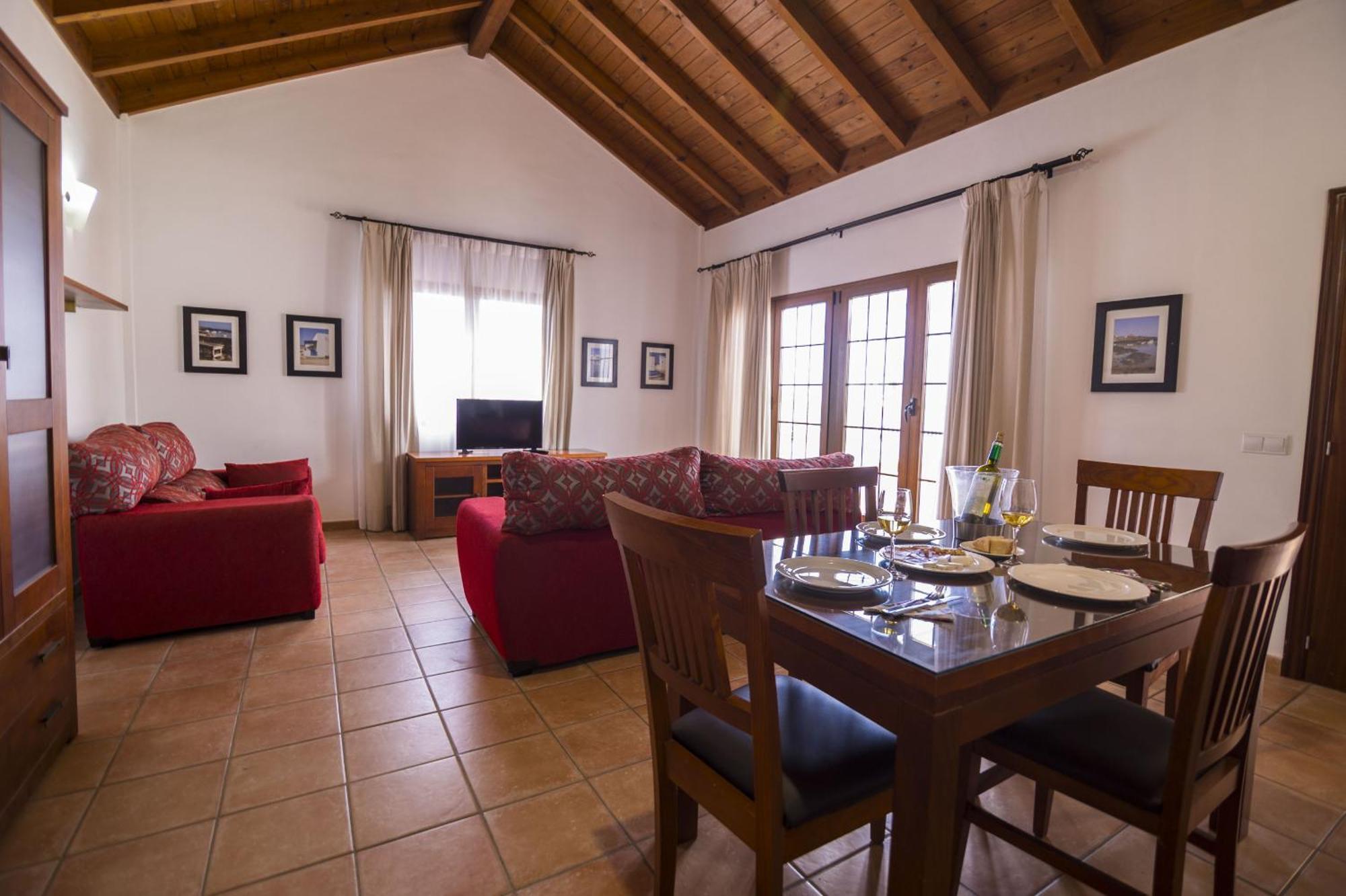 Villa & Tao Mazo *