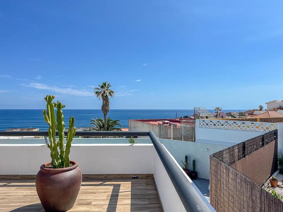 Edem piscina climatizada Playa del Hombre *
