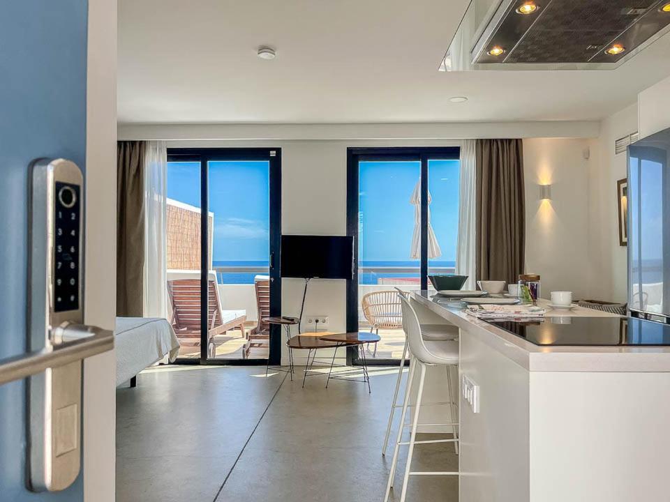 Edem piscina climatizada Playa del Hombre Apartamento