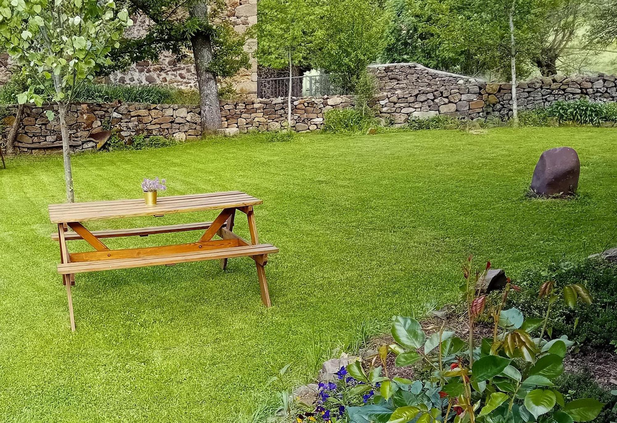 Rural Encinas 2*