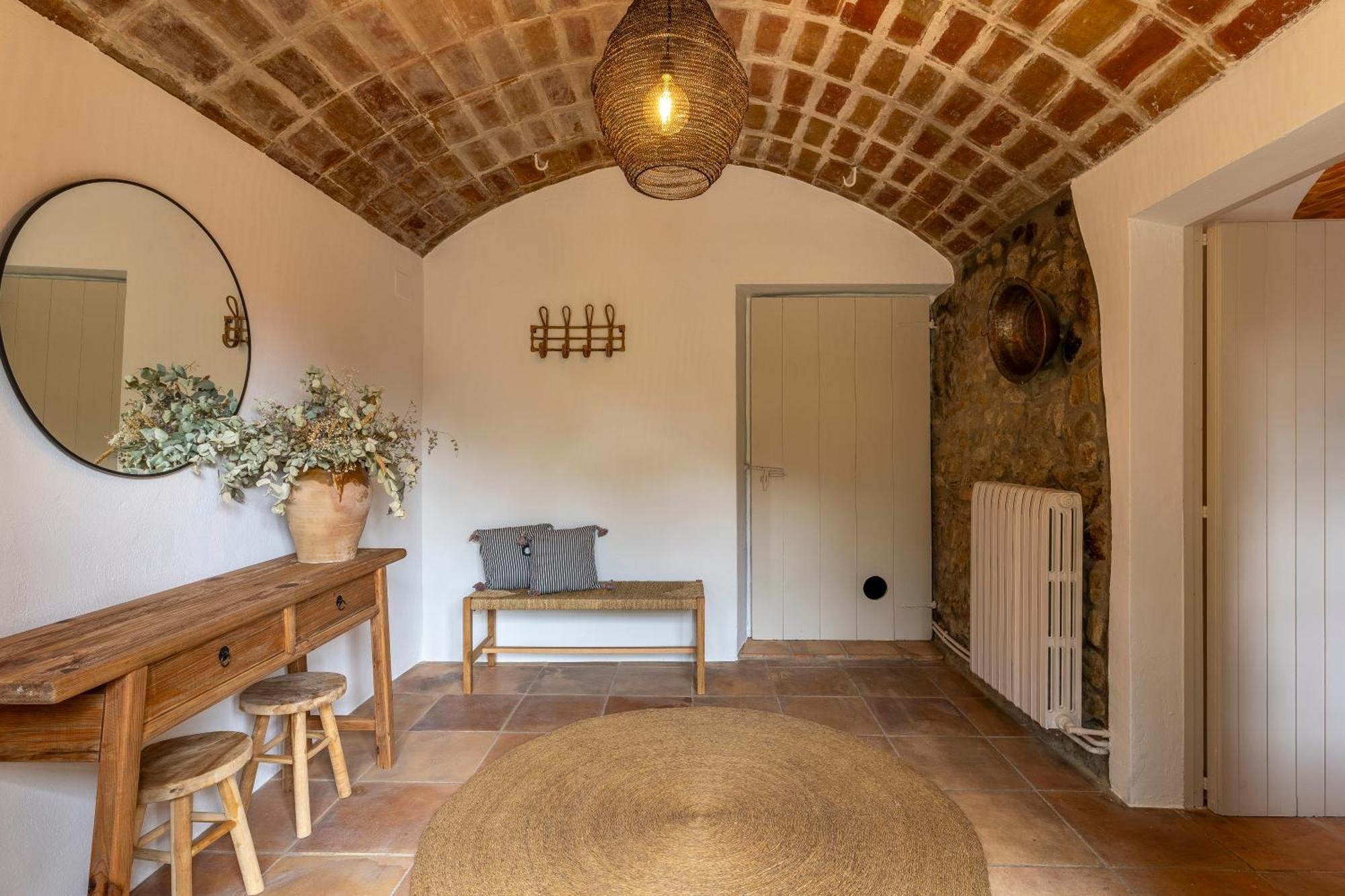 Casa El Moli De Burjats Con Piscina Y Chimenea Сasa de vacaciones