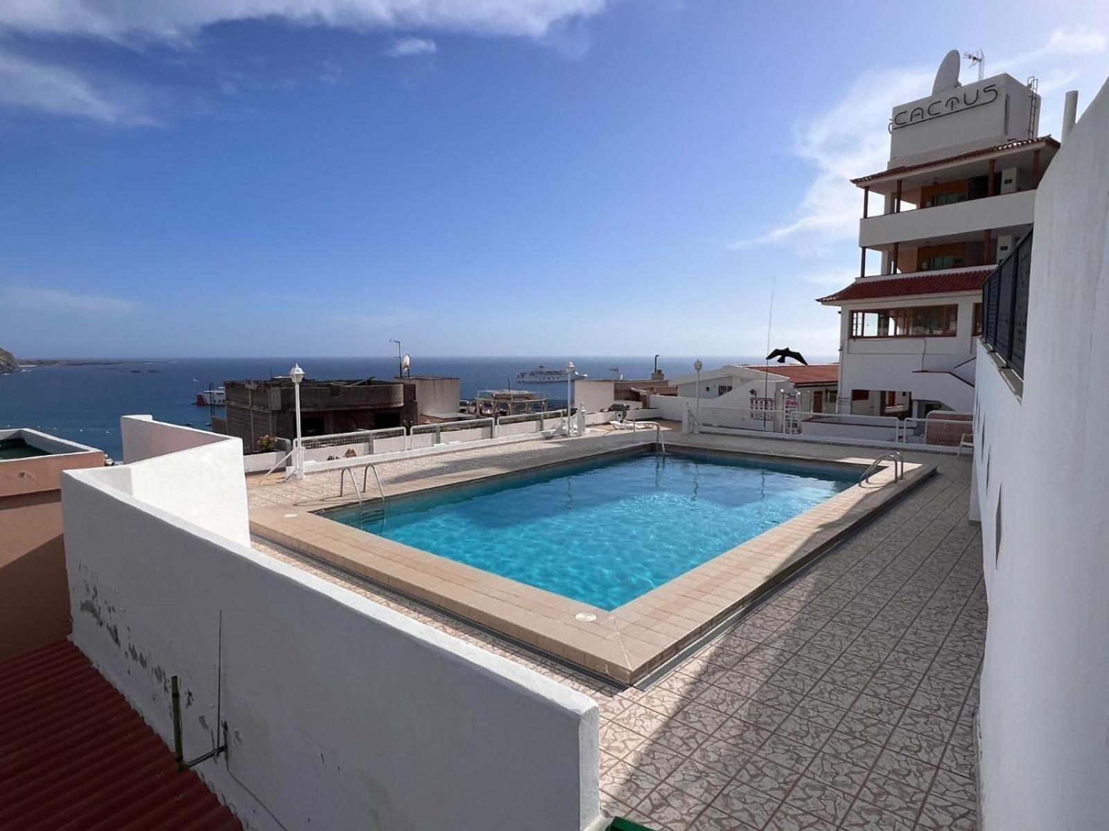 Vista Mar Y Piscina Climatizada Apartment