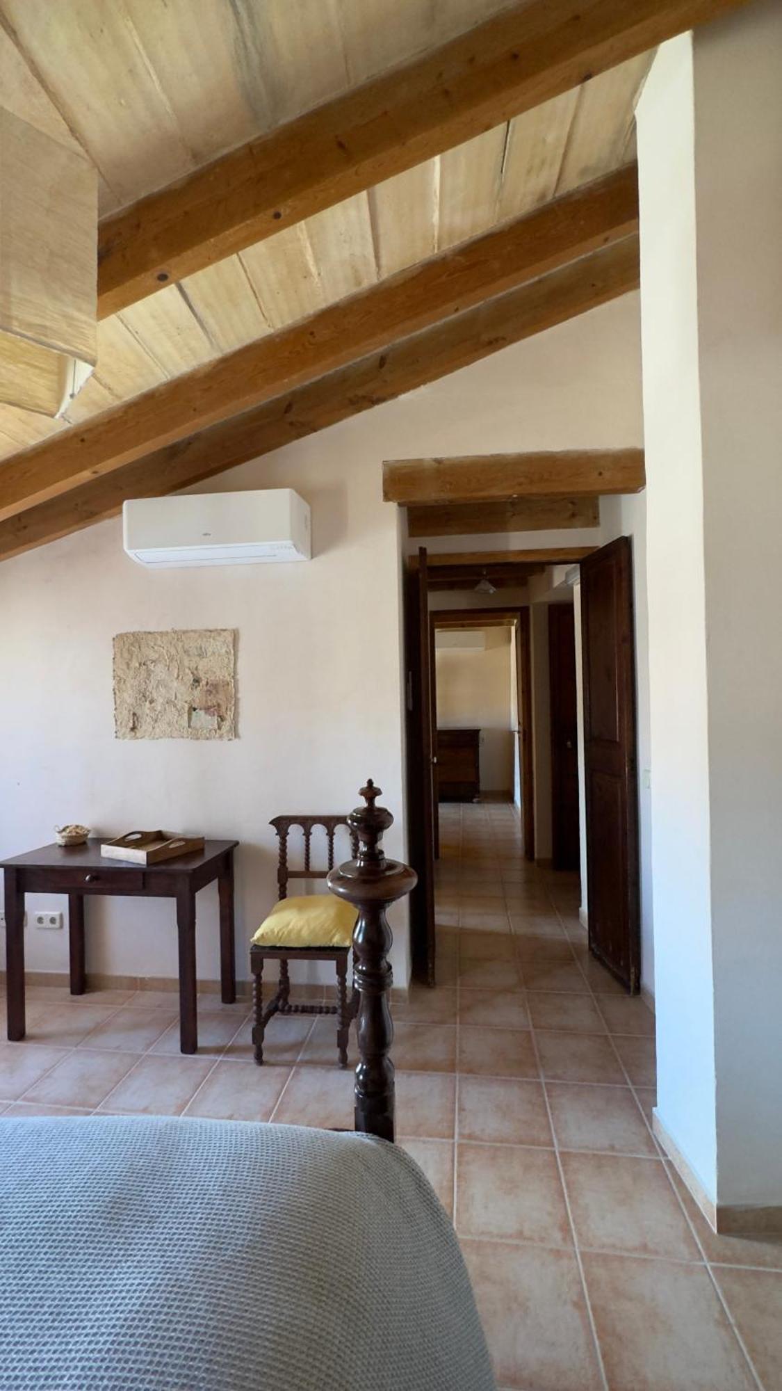 Bagot Country house
