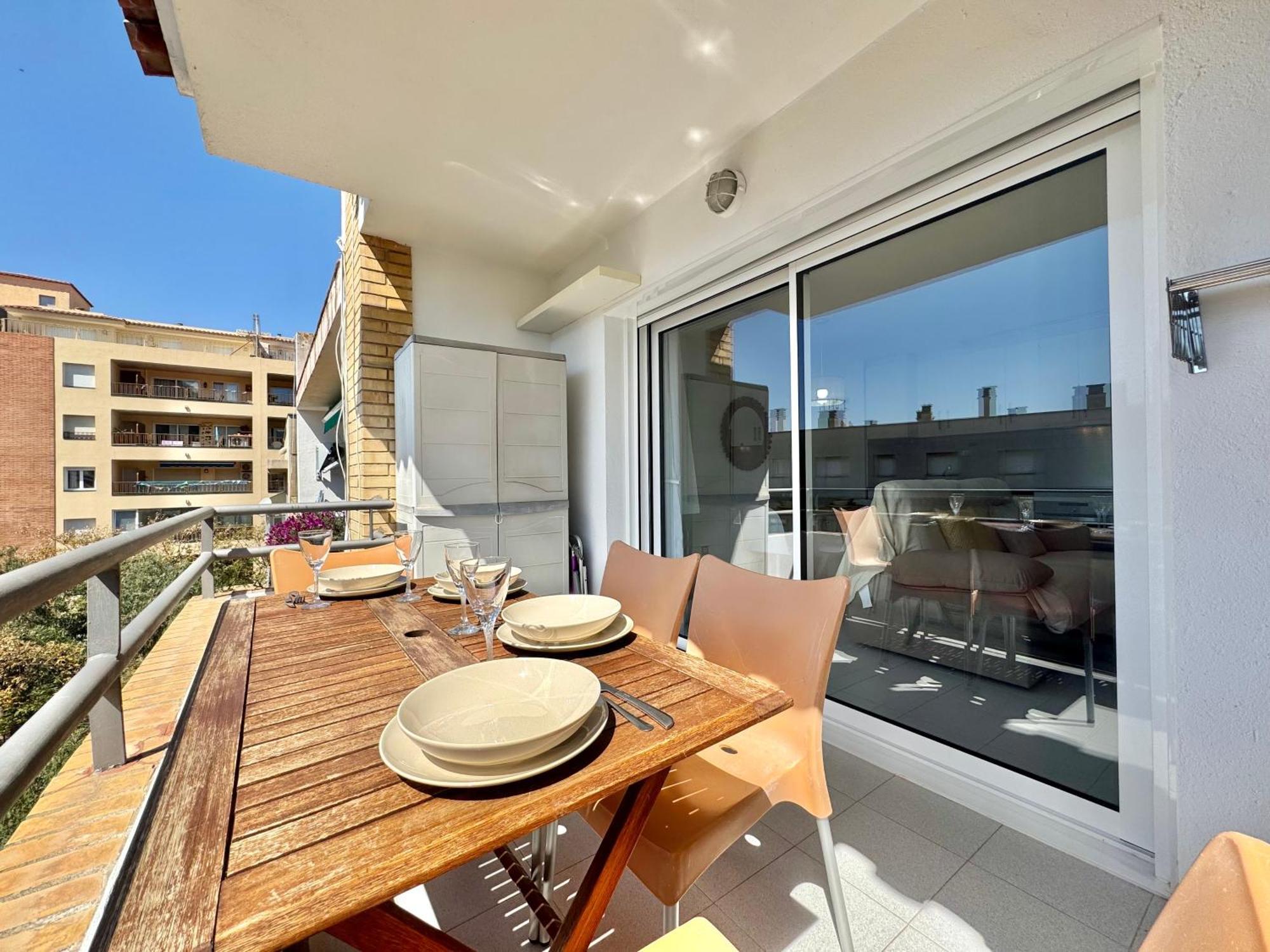 Apartment Puig Rom 106 *