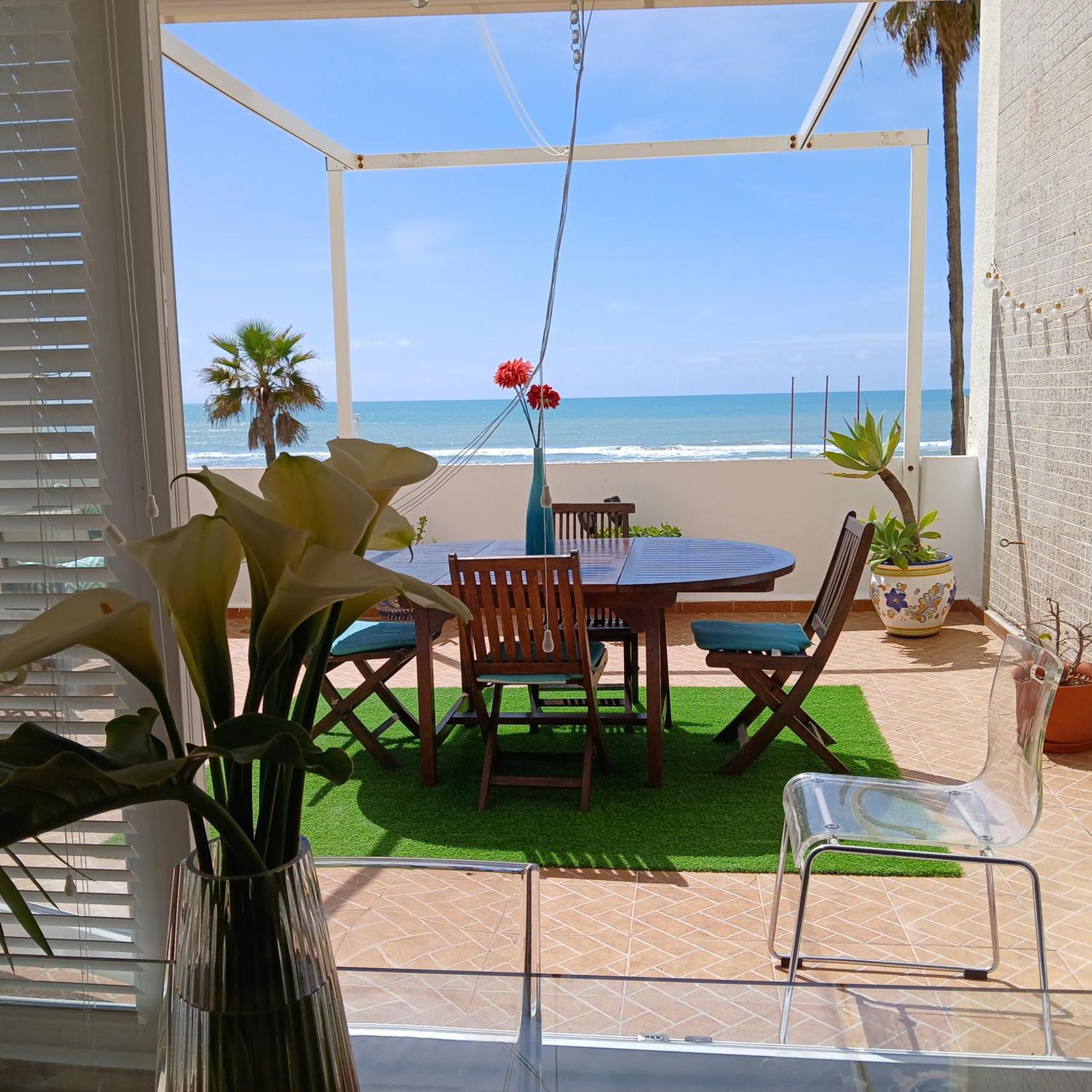 Amazing Frontal #traveller's Awards2023 * Cadiz