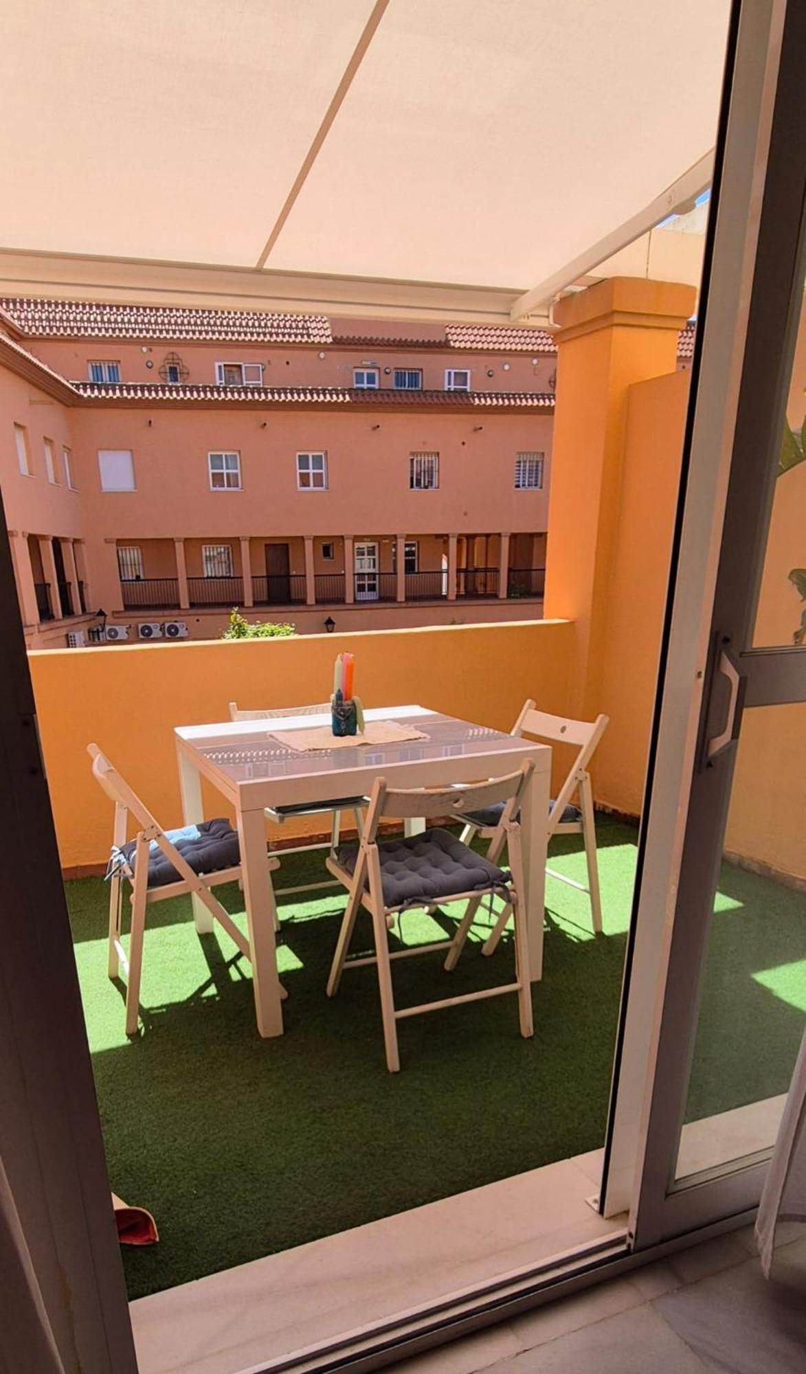 Avenida Andalucia Plaza Apartment *