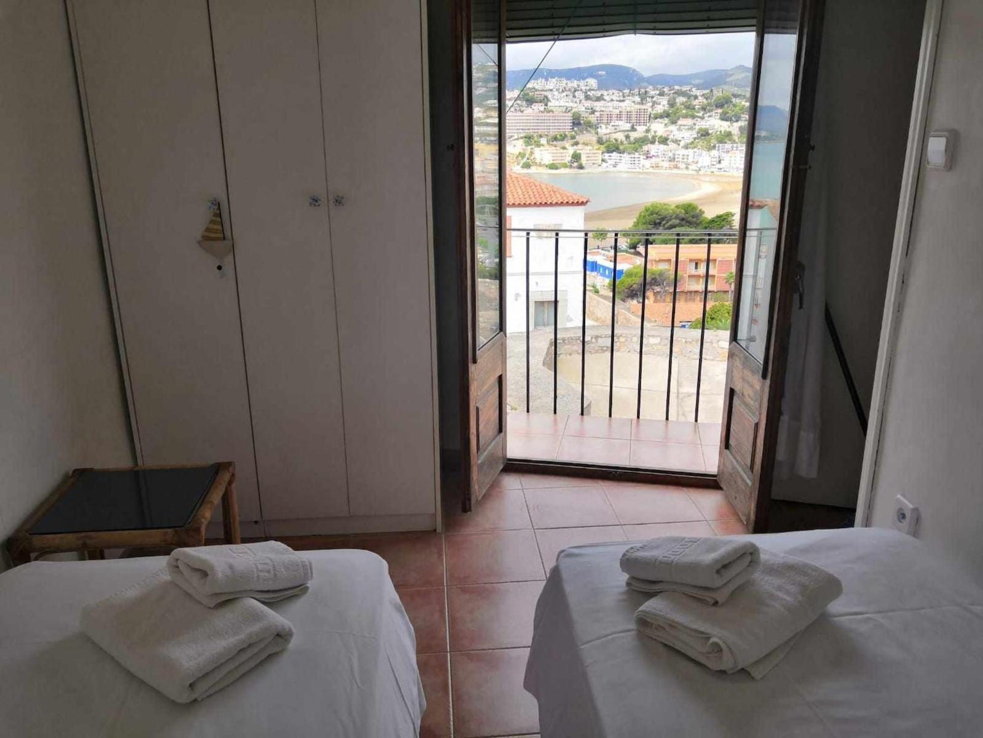 Apartment A H Castillo