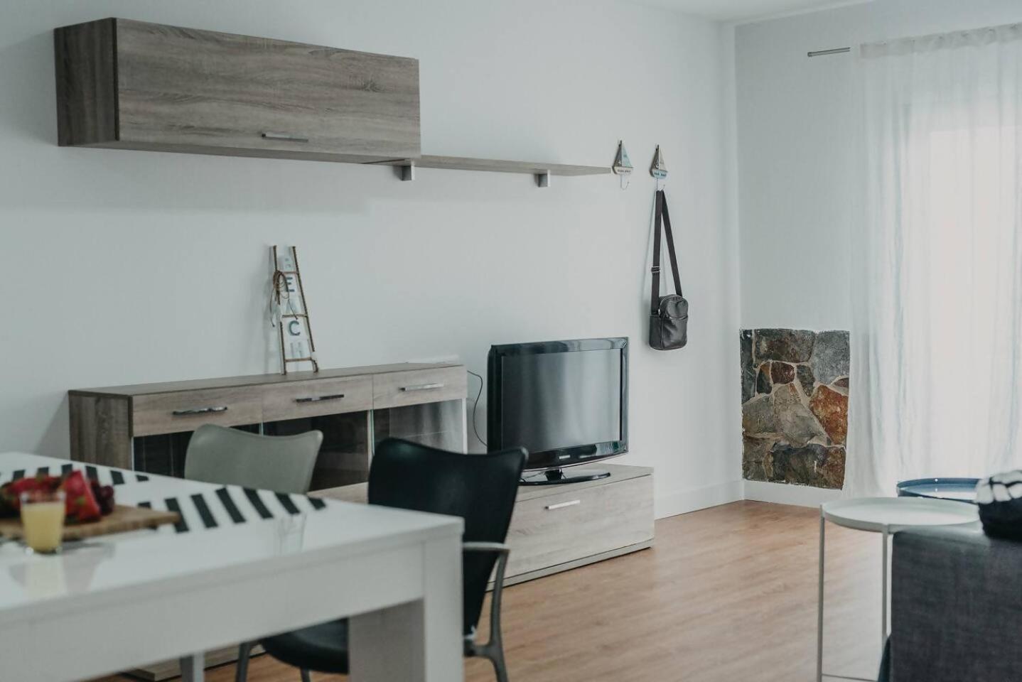 Rocker House, Tranquilidad Junto A Olas Apartamento La Santa