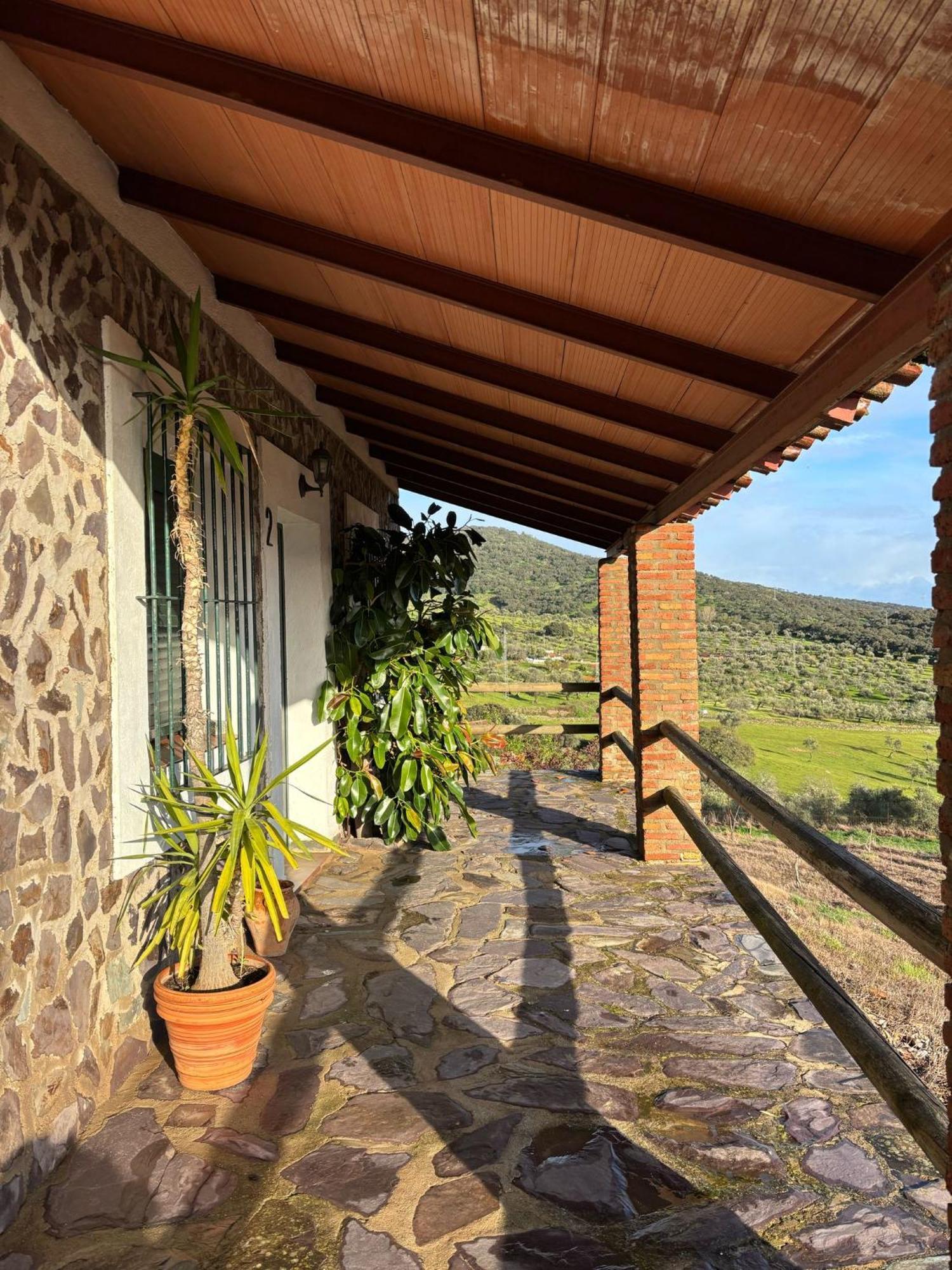 Chalet Llanos Fuentes De Leon