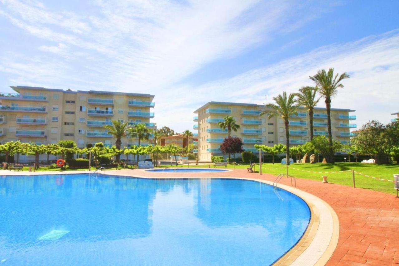 Apartbeach Juncos Residencial La Pineda