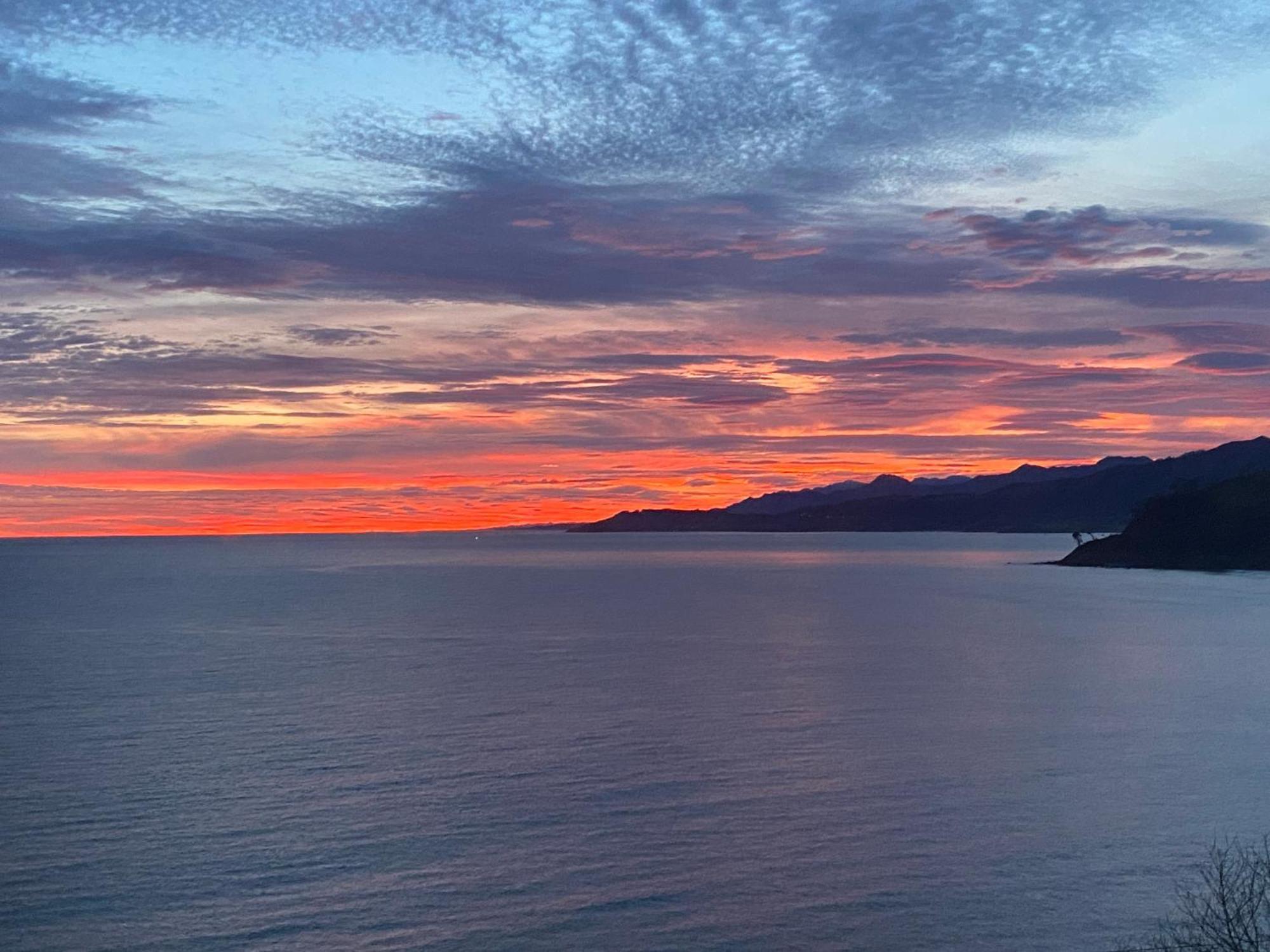 Respirando Salitre En Lastres
