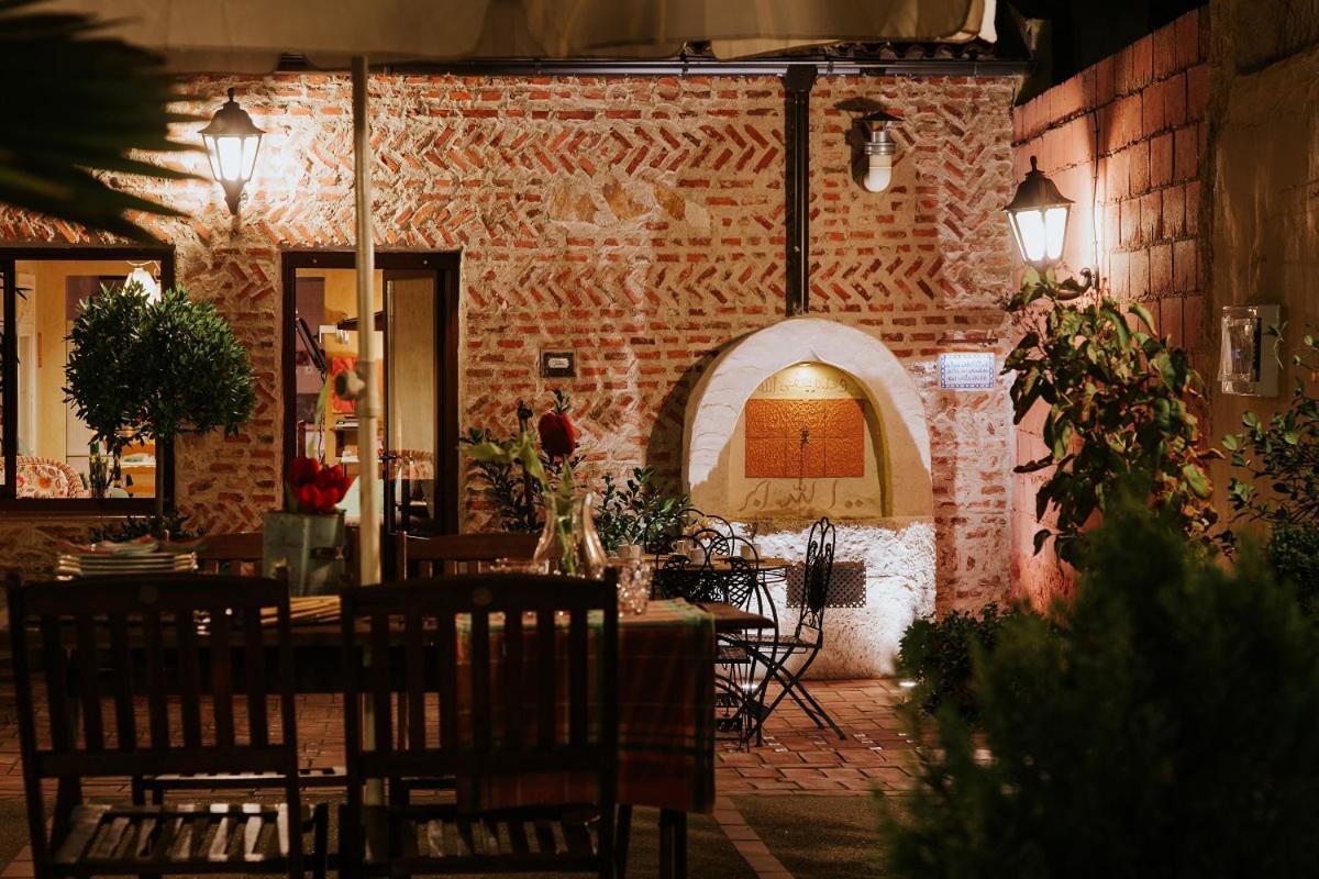 Beautiful Alamedas - Con Historia Unica