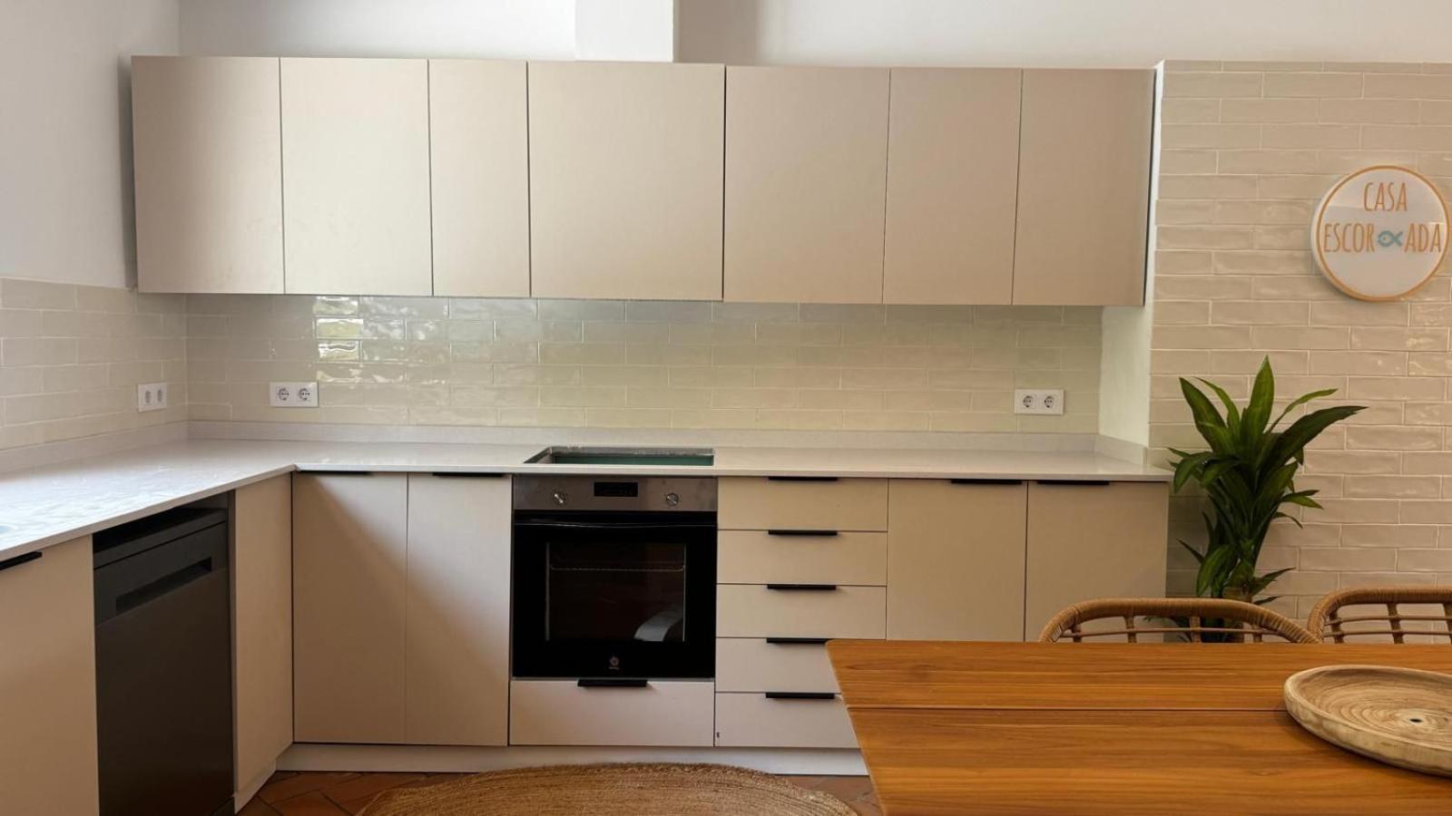 Casa Escorxada - A 150m De La Playa De Arena Con Piscina Privada * Santo Tomás