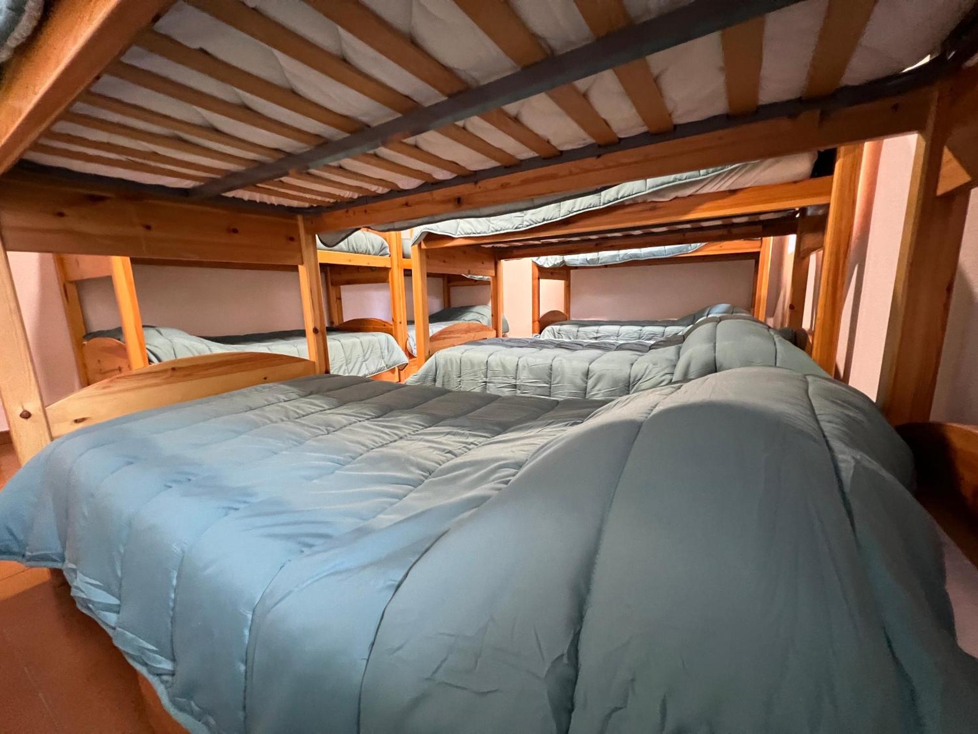 Hostal Pinares - La Casona De Revenga