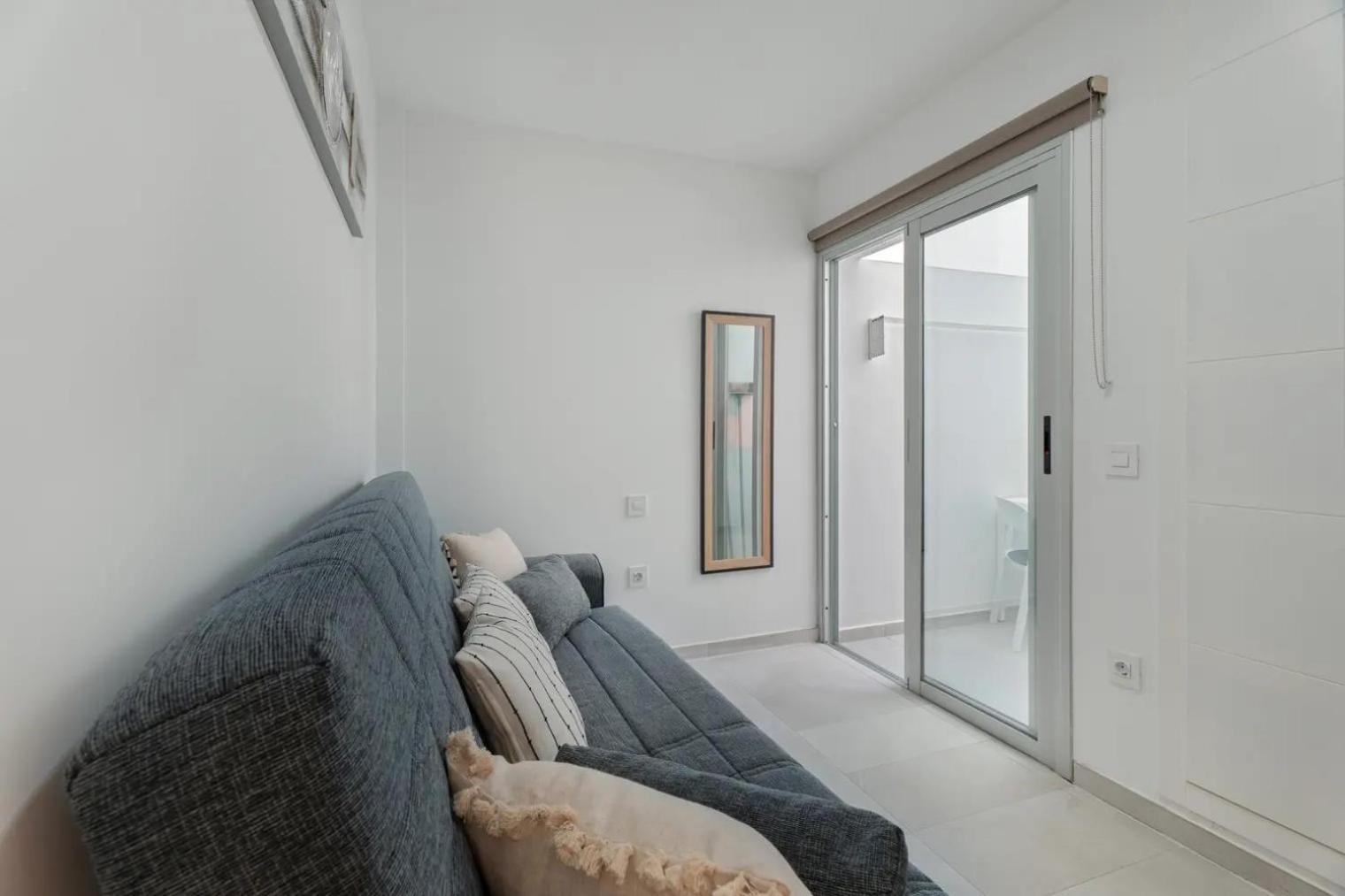 Iris Apartment