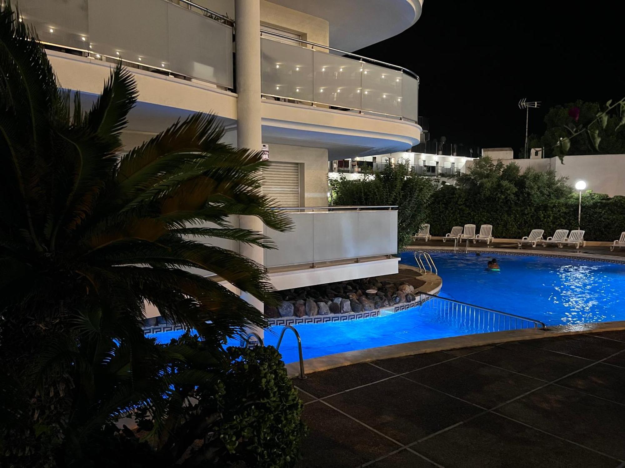 Apartahotel Quiet Front *