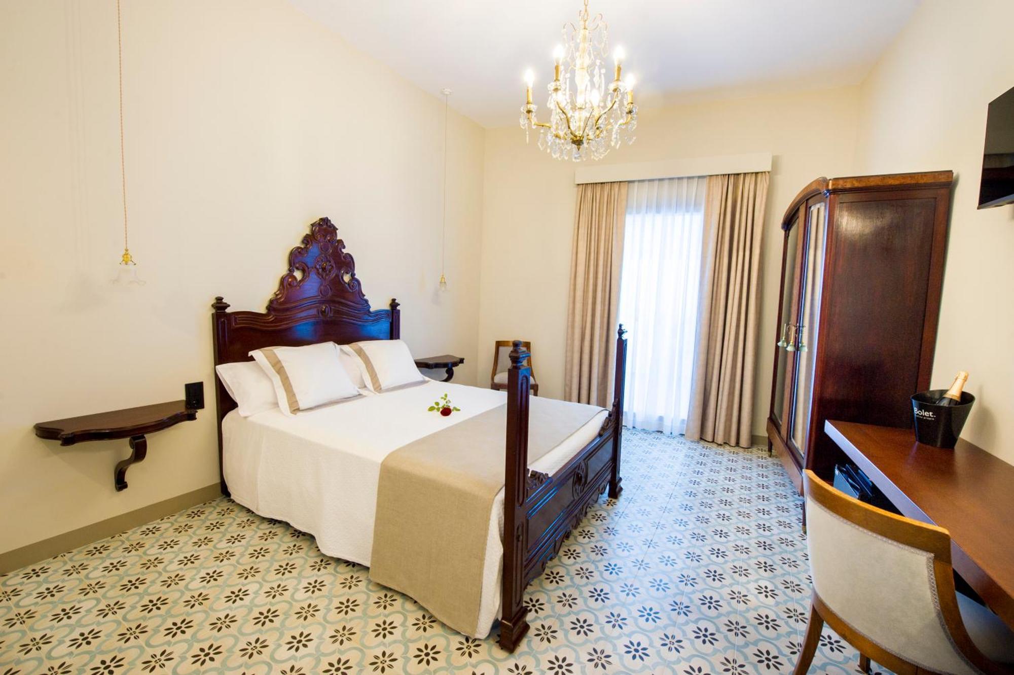 Bolet Casa Modernista Bed and breakfast Castellvi de la Marca
