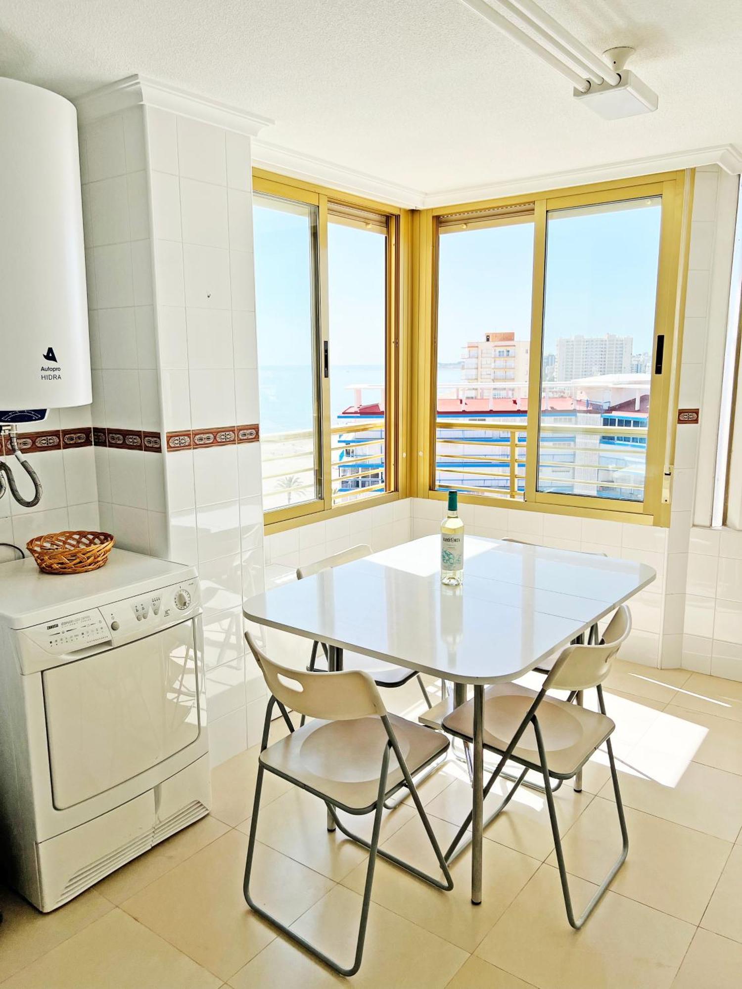 Apartamento Oasis Frente Al Mar. Parking Gratis El Campello