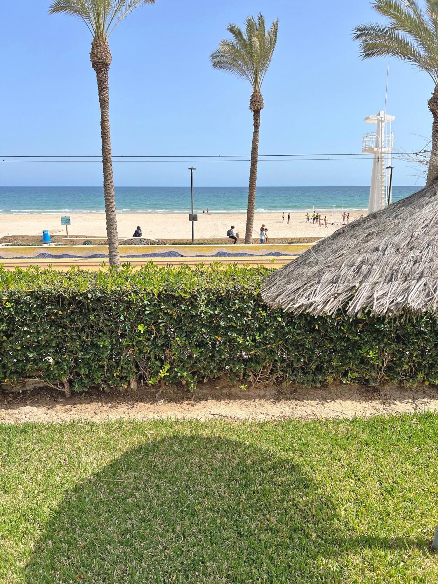 Oasis Frente Al Mar. Parking Gratis Apartamento El Campello