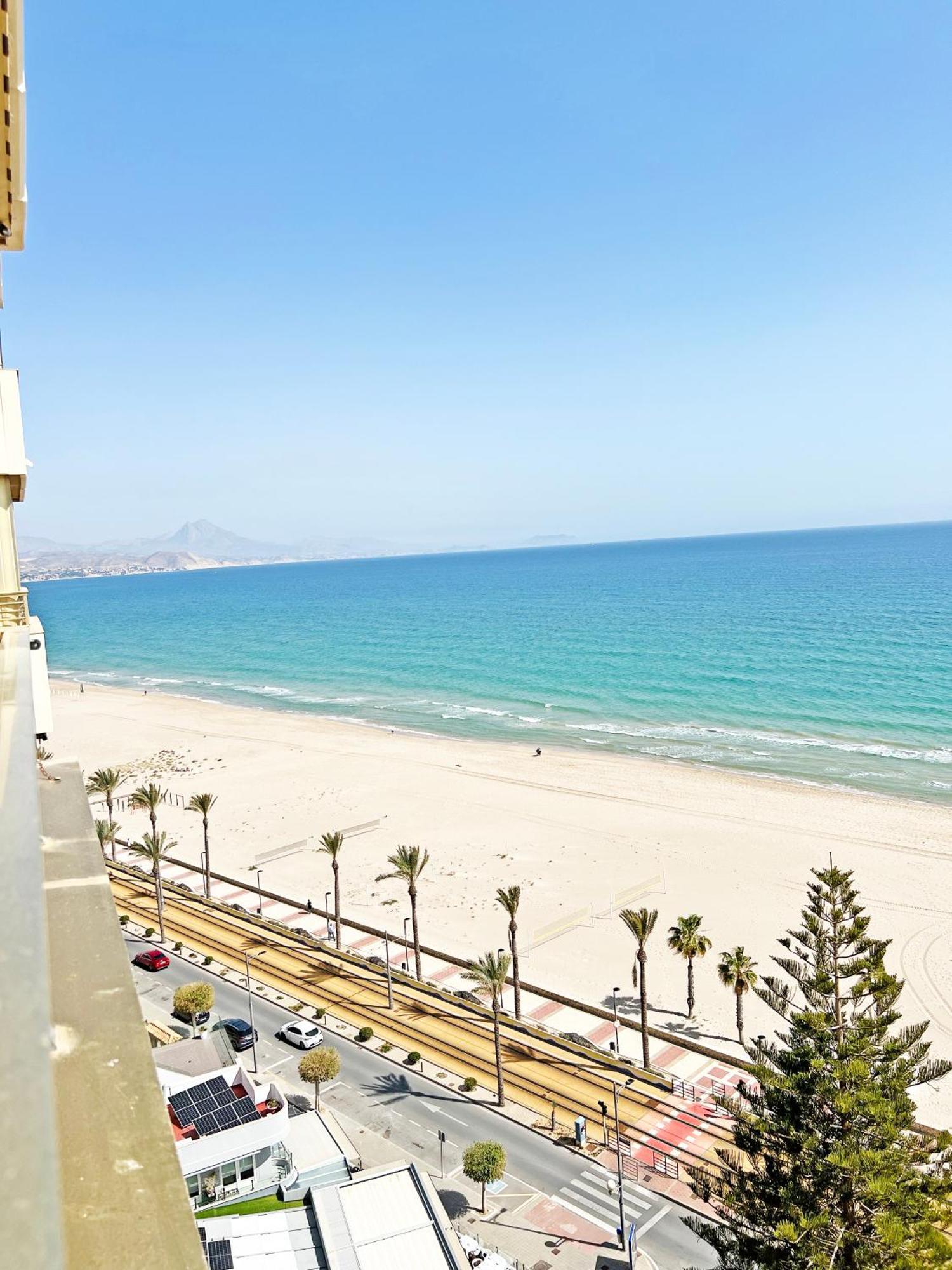 Apartamento Oasis Frente Al Mar. Parking Gratis El Campello