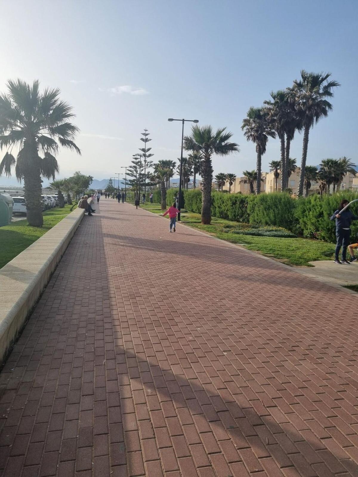 Apartamento Lovley 2 Bed With A Sea View ! *