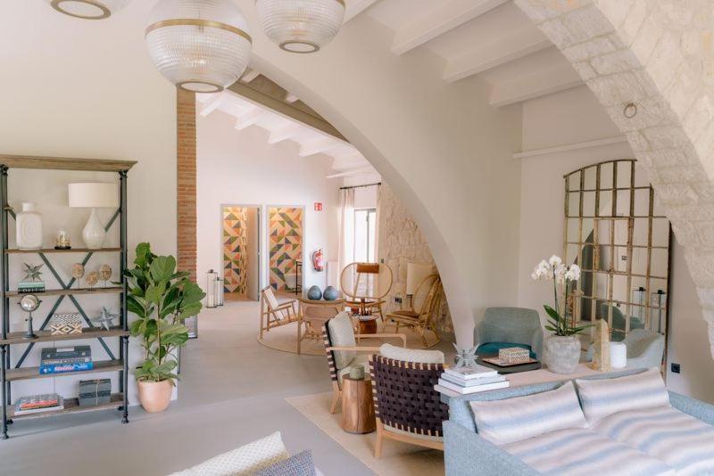 Artu Lodge, Terrades * Beuda