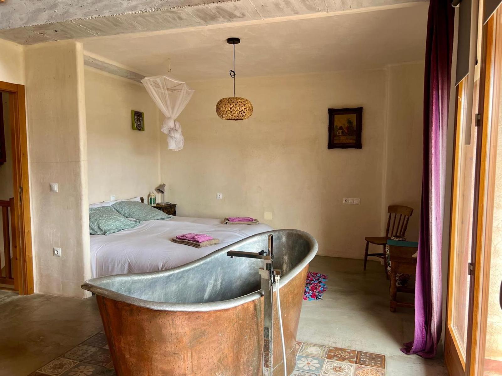 Casa rural Granja Masia Katmandu