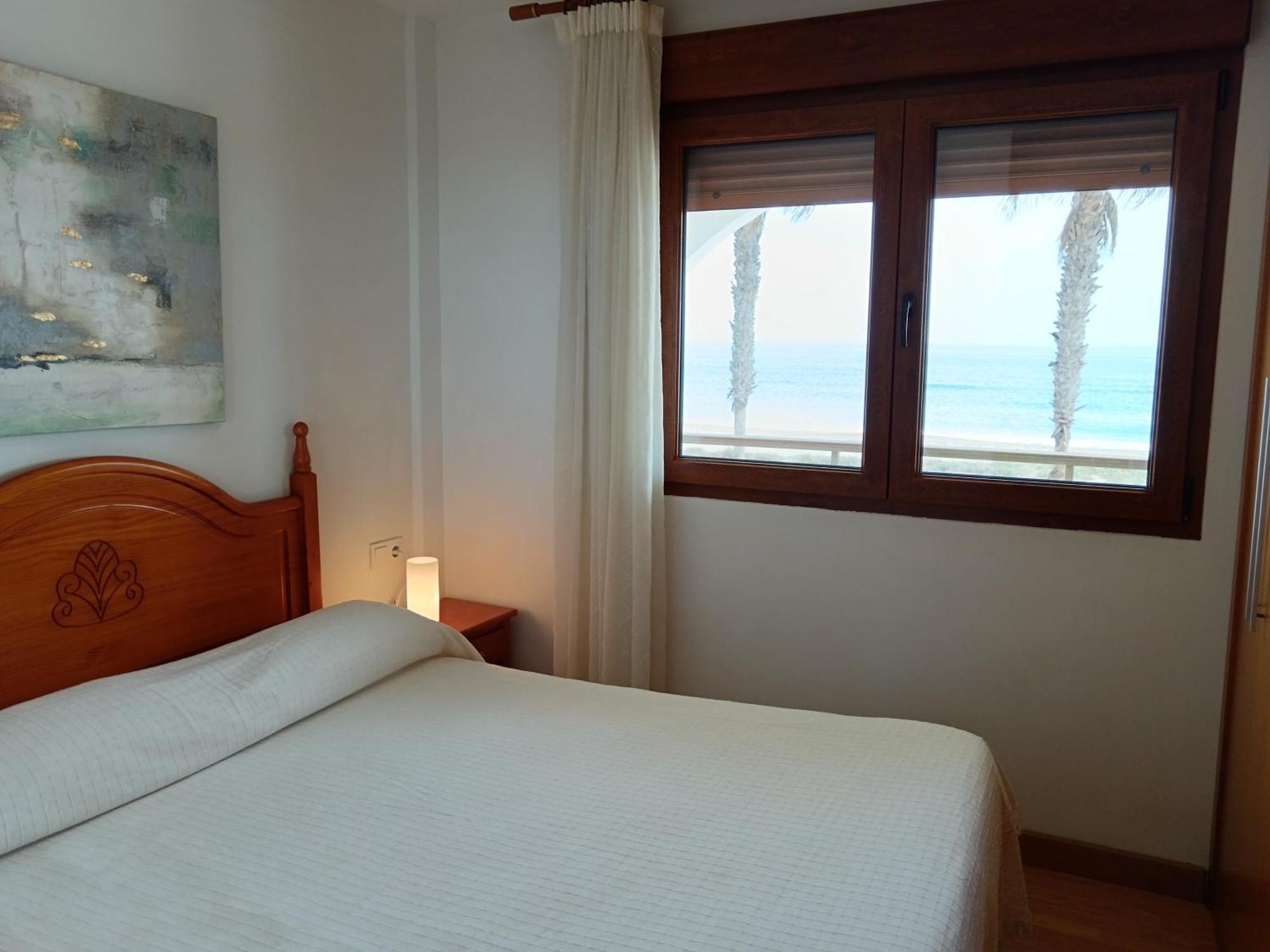 Apartamento En Primera Línea De Playa, Ada Benedicto Xiii,