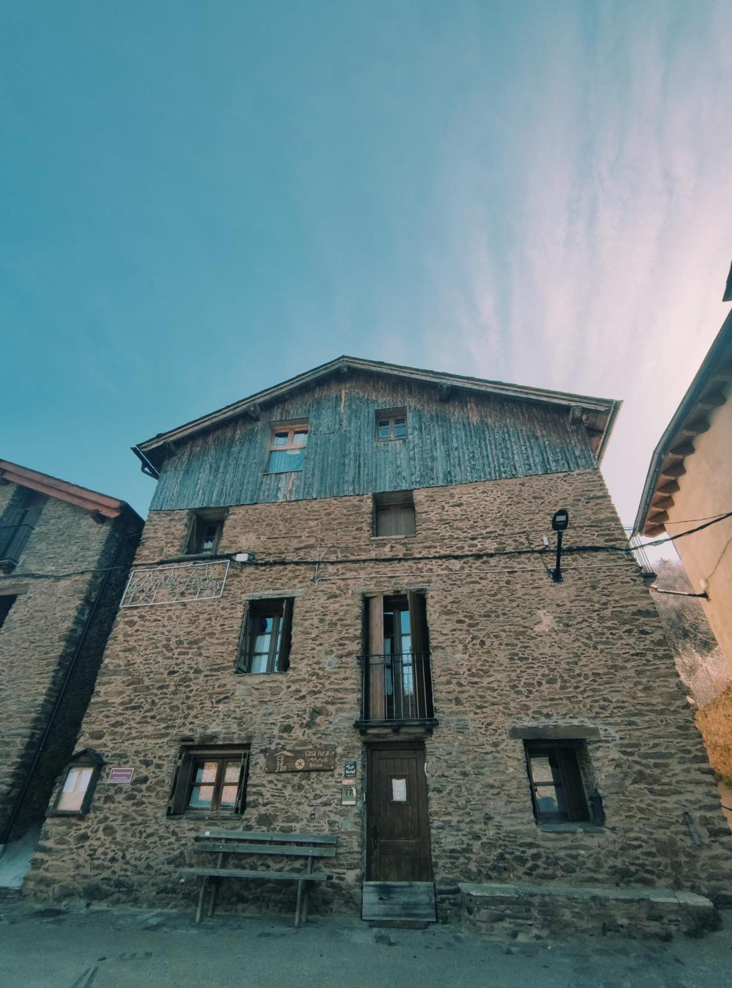 Casa Jan, En * Berani