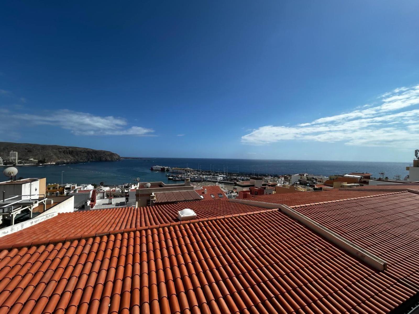 Vista Mar Y Piscina Climatizada Apartment *
