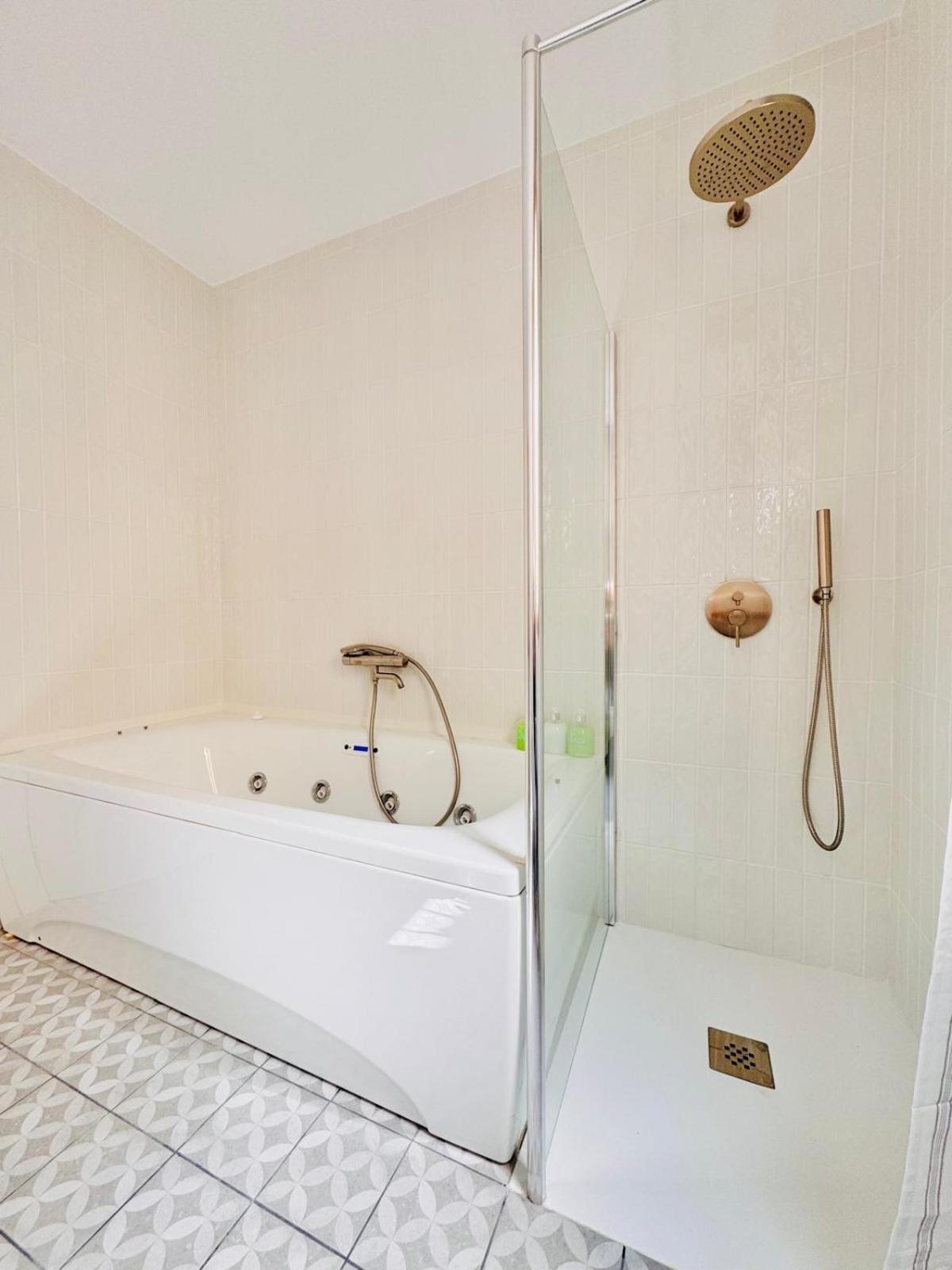 Apartamento Placeta Serna La Buena Vida *