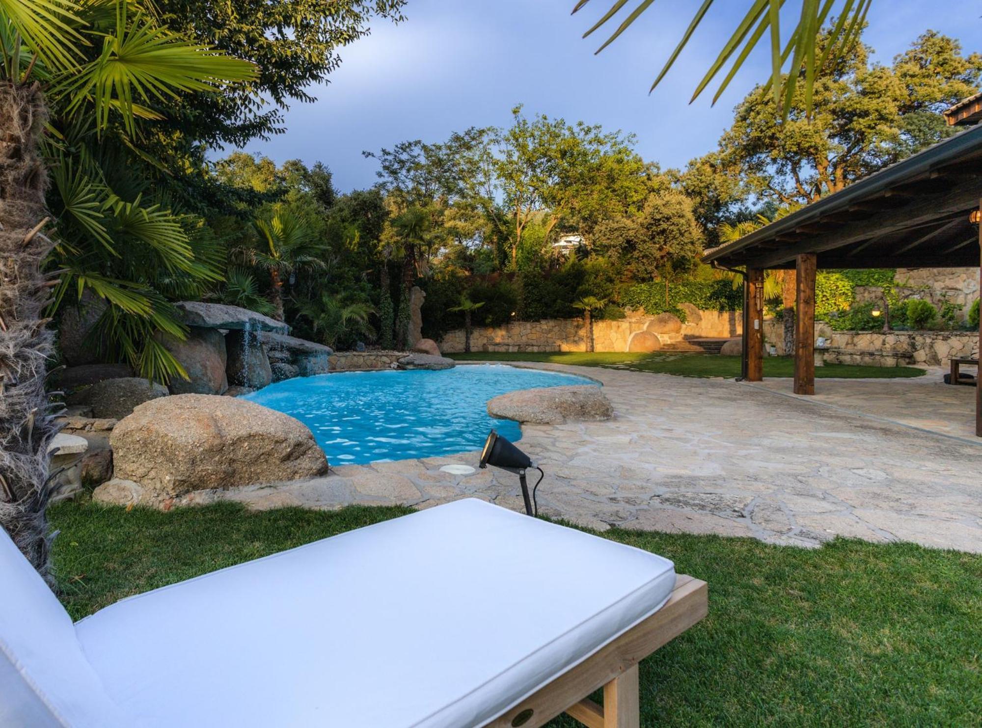Oasis Madrid Villa El Álamo