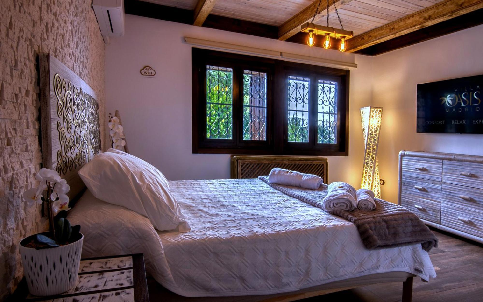 Villa Oasis Madrid El Álamo