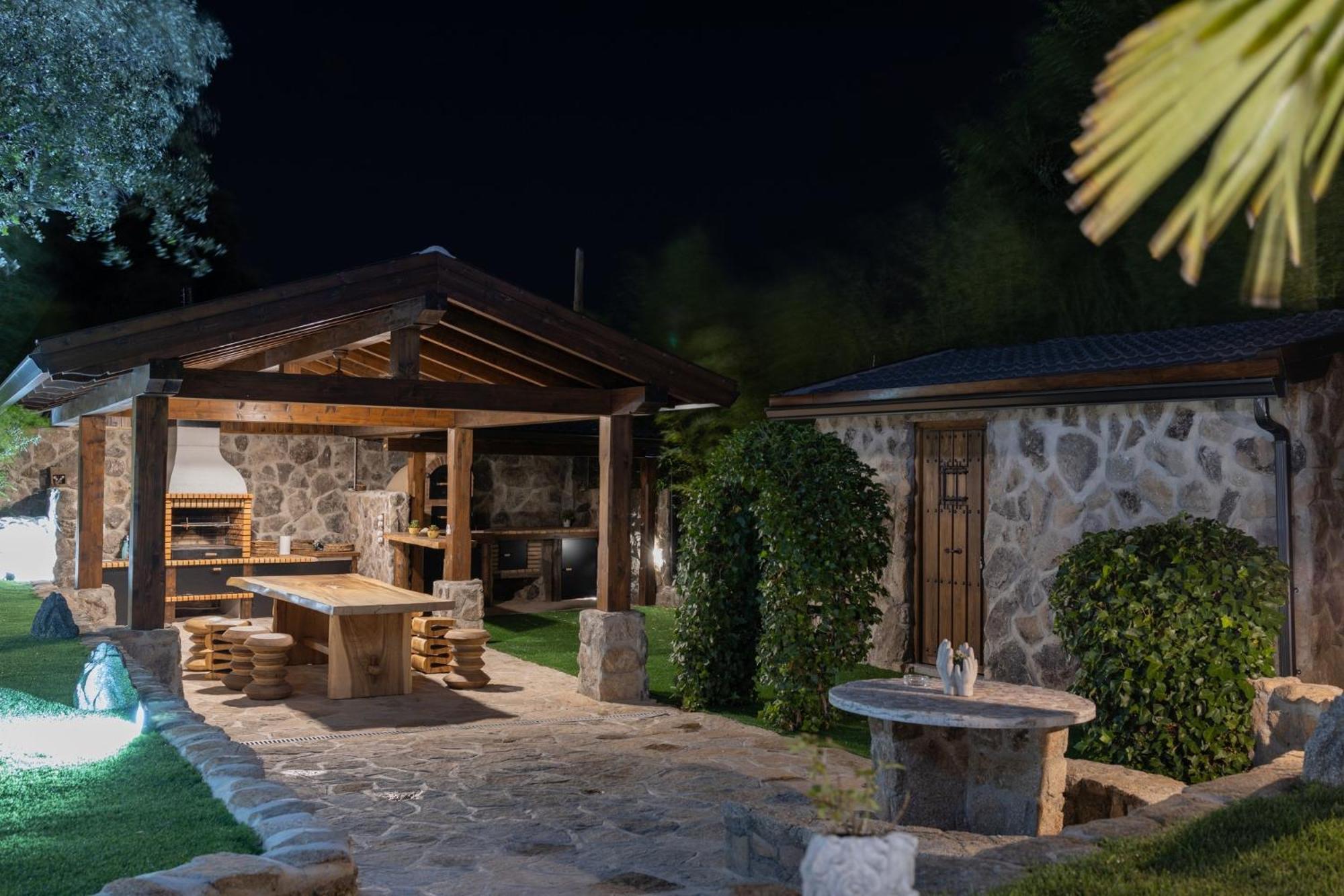 Oasis Madrid Villa *