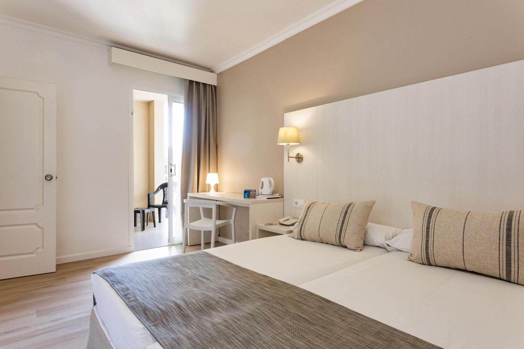 Hotel Minura Sur Menorca & Waterpark Punta Prima (Menorca)