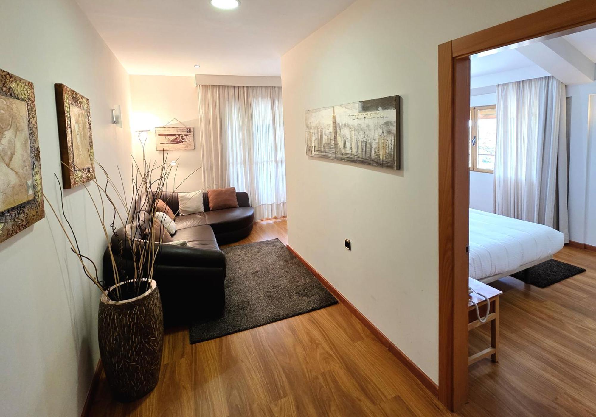 Hotel Los Barruecos By Croma Hotel