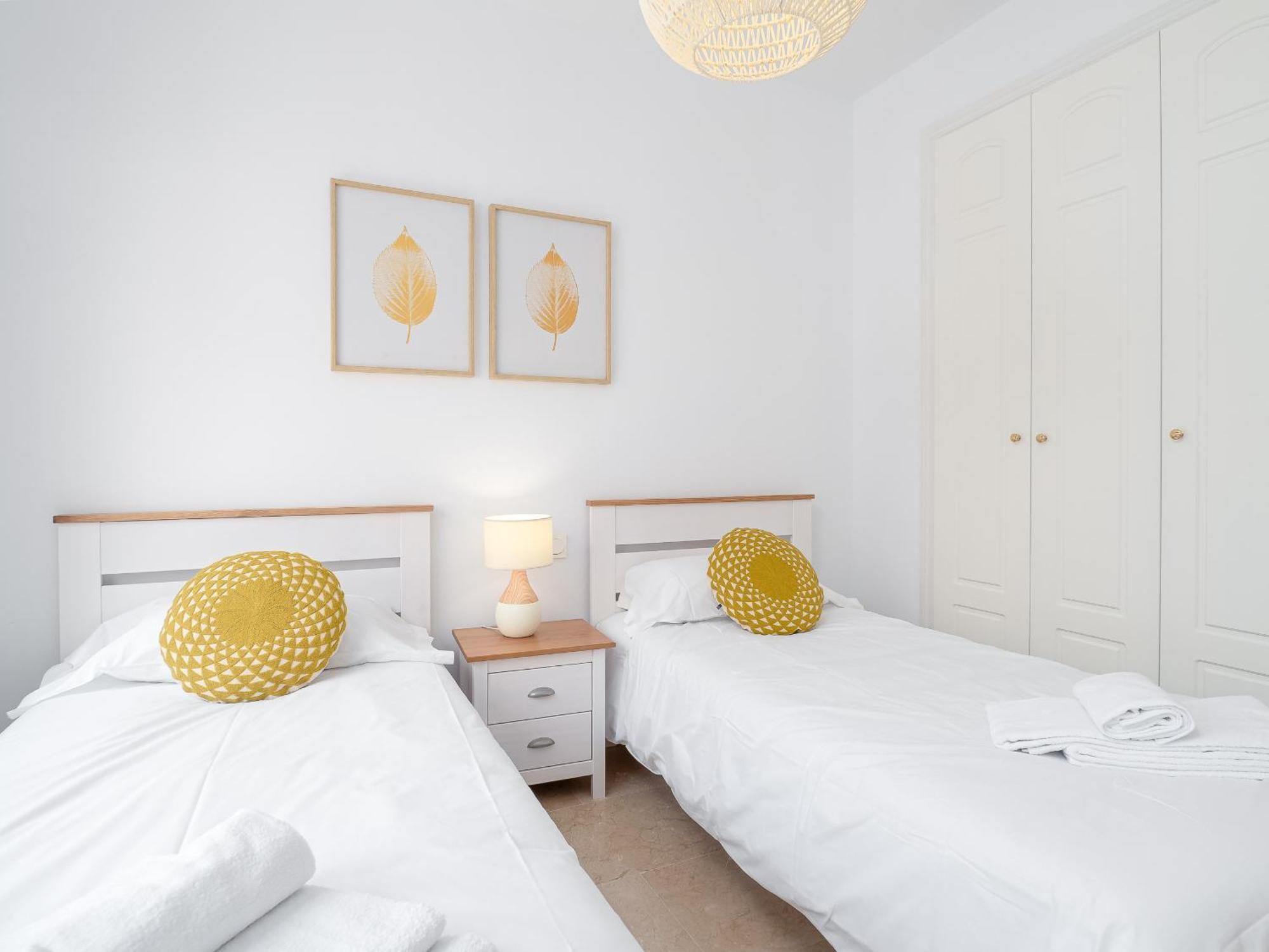 2290-apt With Terrace Sea View And Pools *