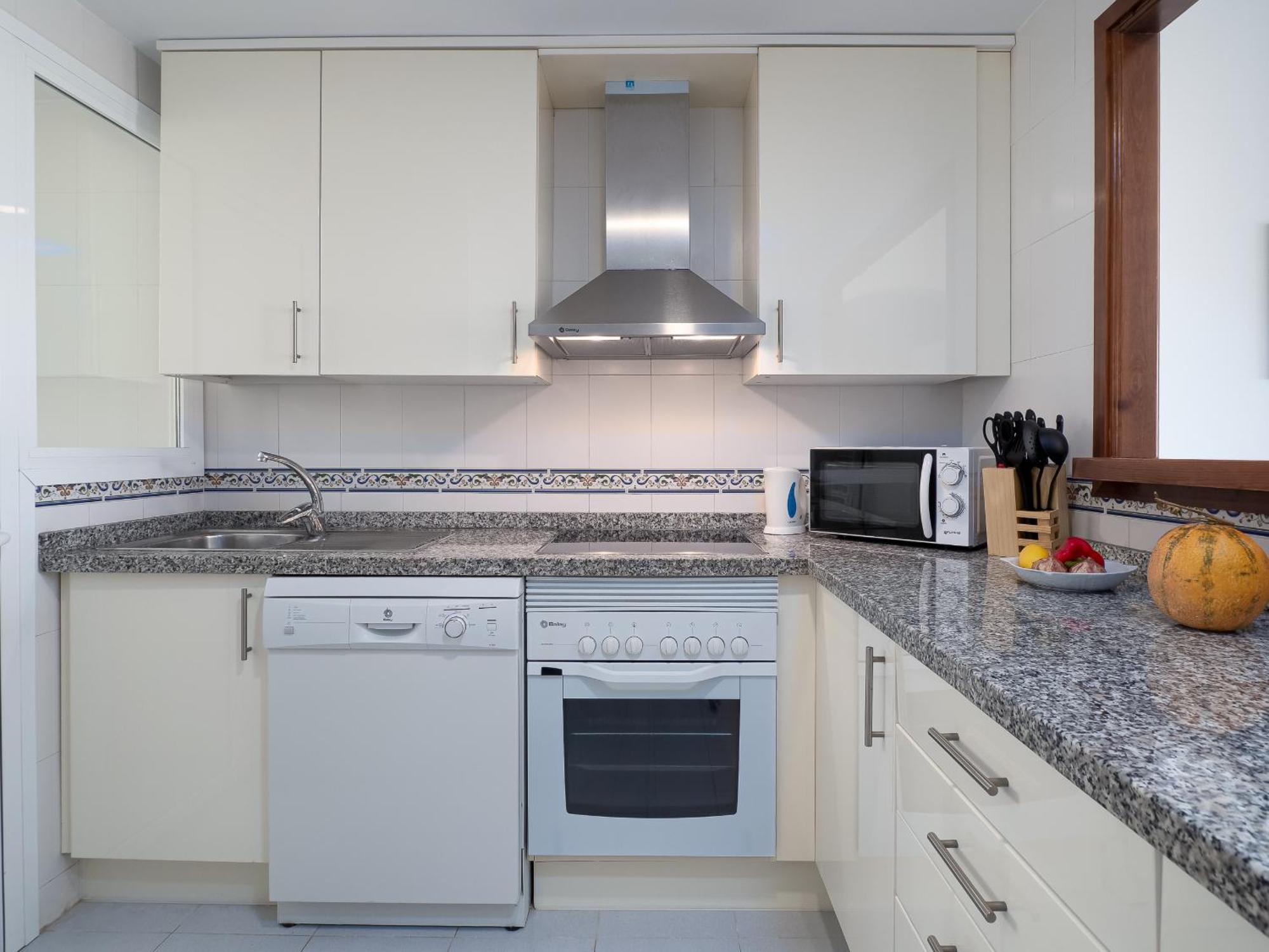 2290-apt With Terrace Sea View And Pools * Manilva