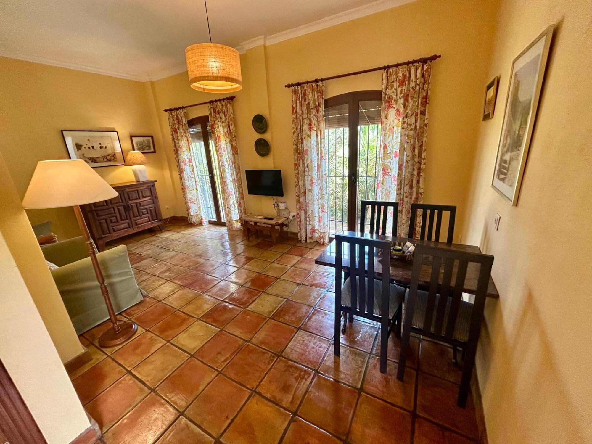 La Washingtonia Apartment