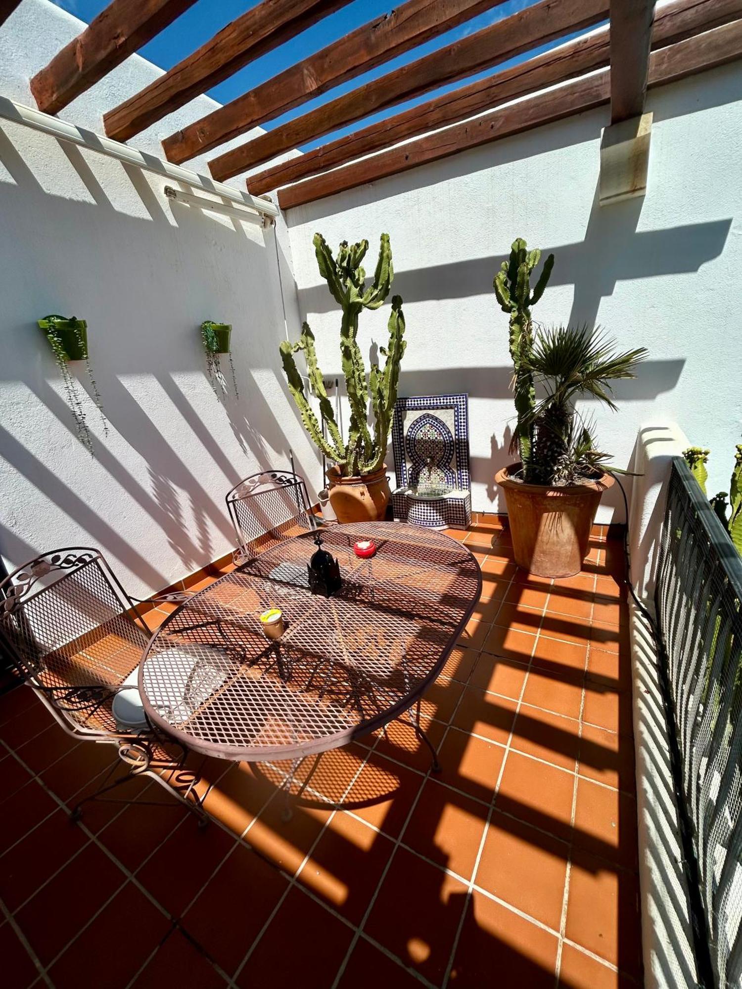 La Washingtonia Apartment