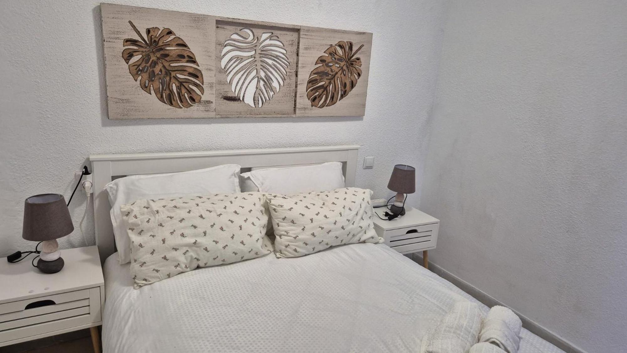 Cozy In Urb La Marina With Shared Pool Сasa de vacaciones