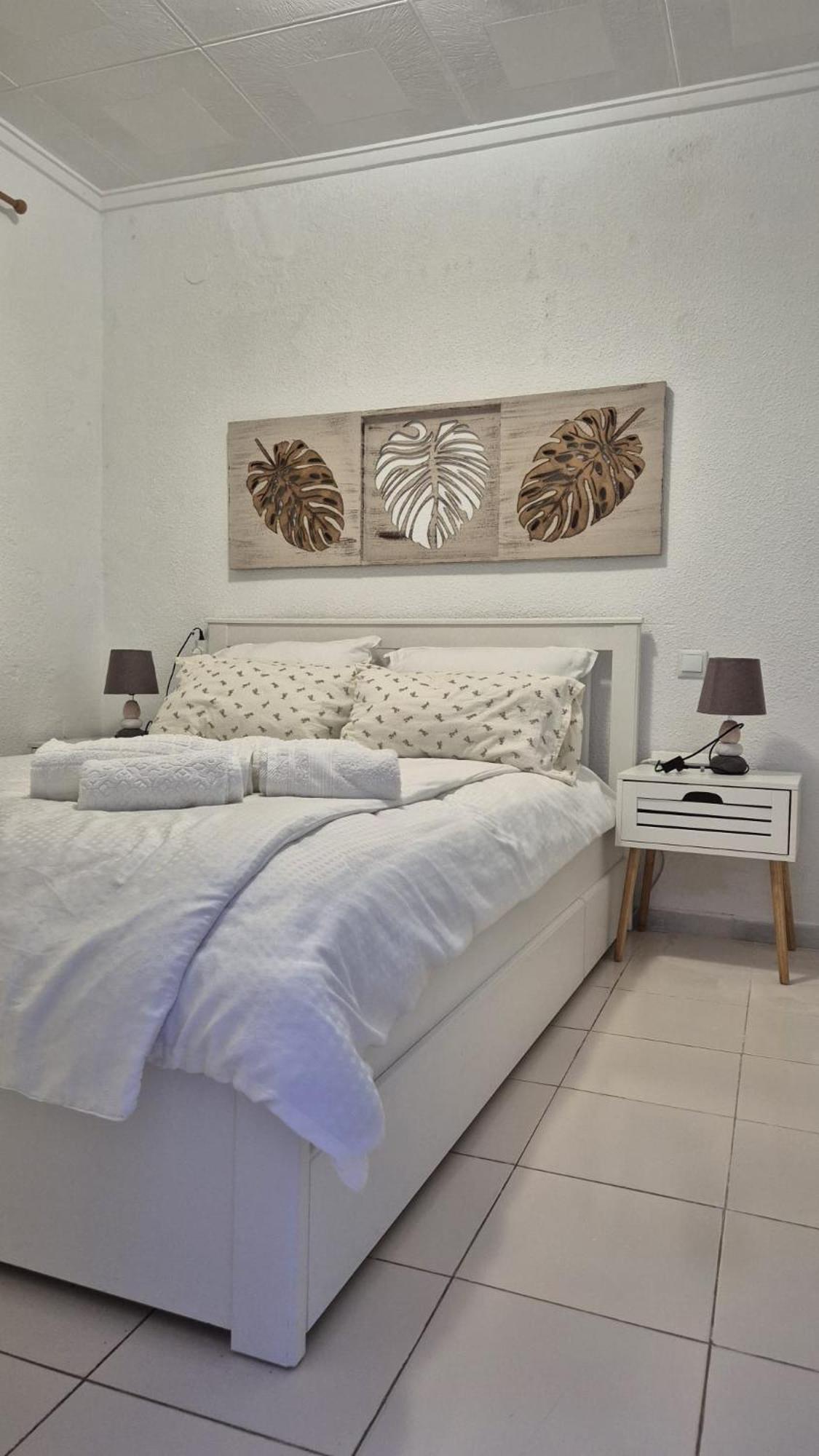 Сasa de vacaciones Cozy In Urb La Marina With Shared Pool