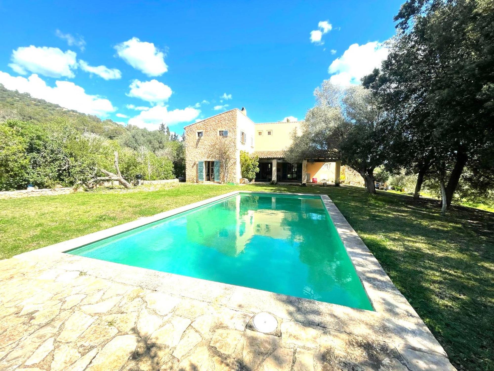 Rafal D'alt Villa *