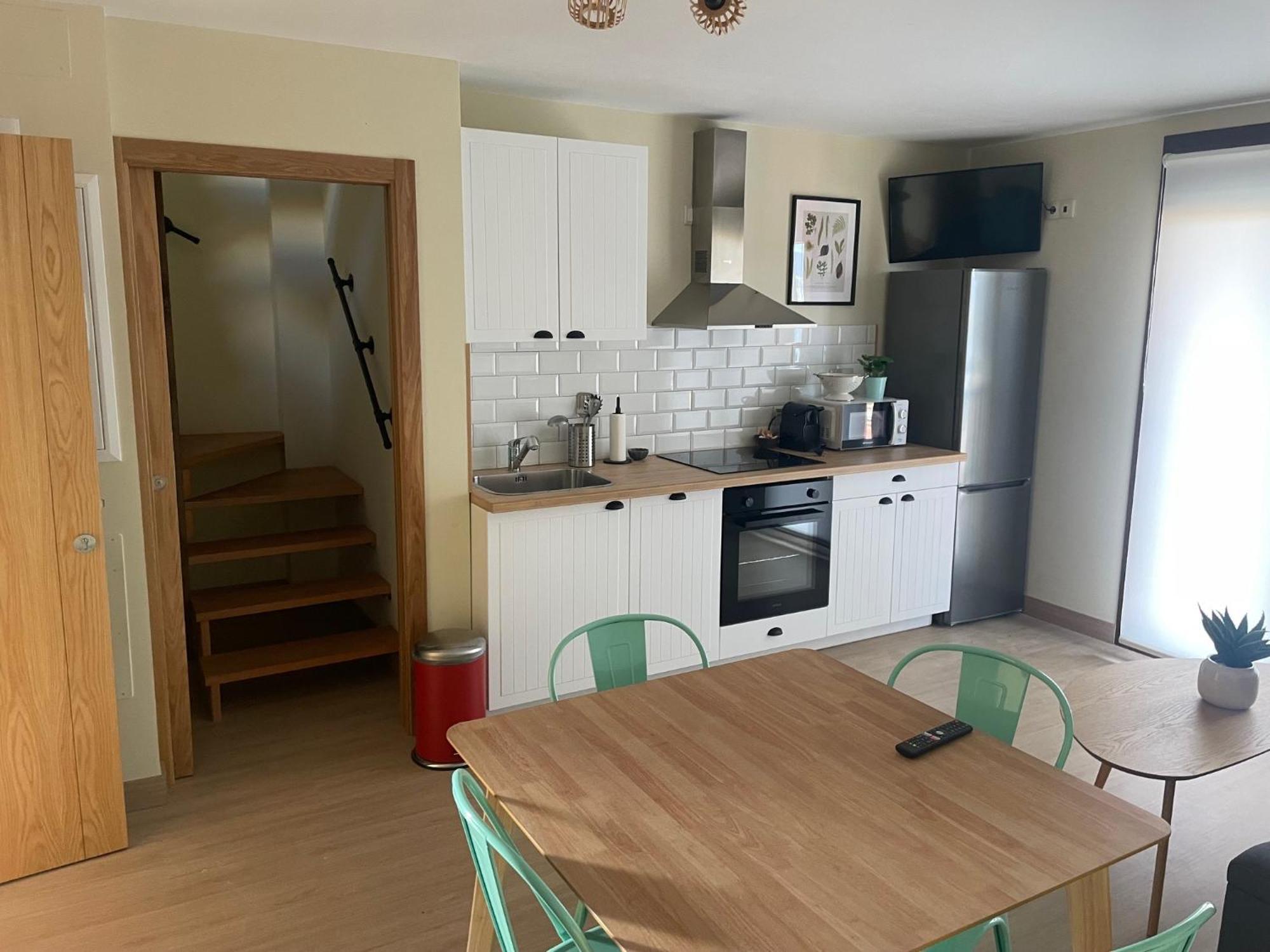 Casita Independiente Y Tres Con Piscina Ladeira Playa * Baiona