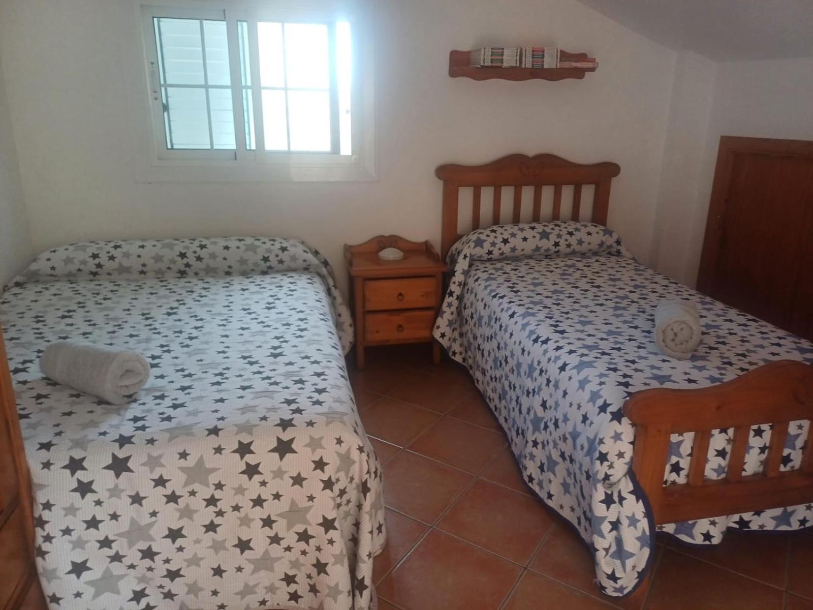 Adosado/casa Con Terraza Y Buhardilla. Playa El