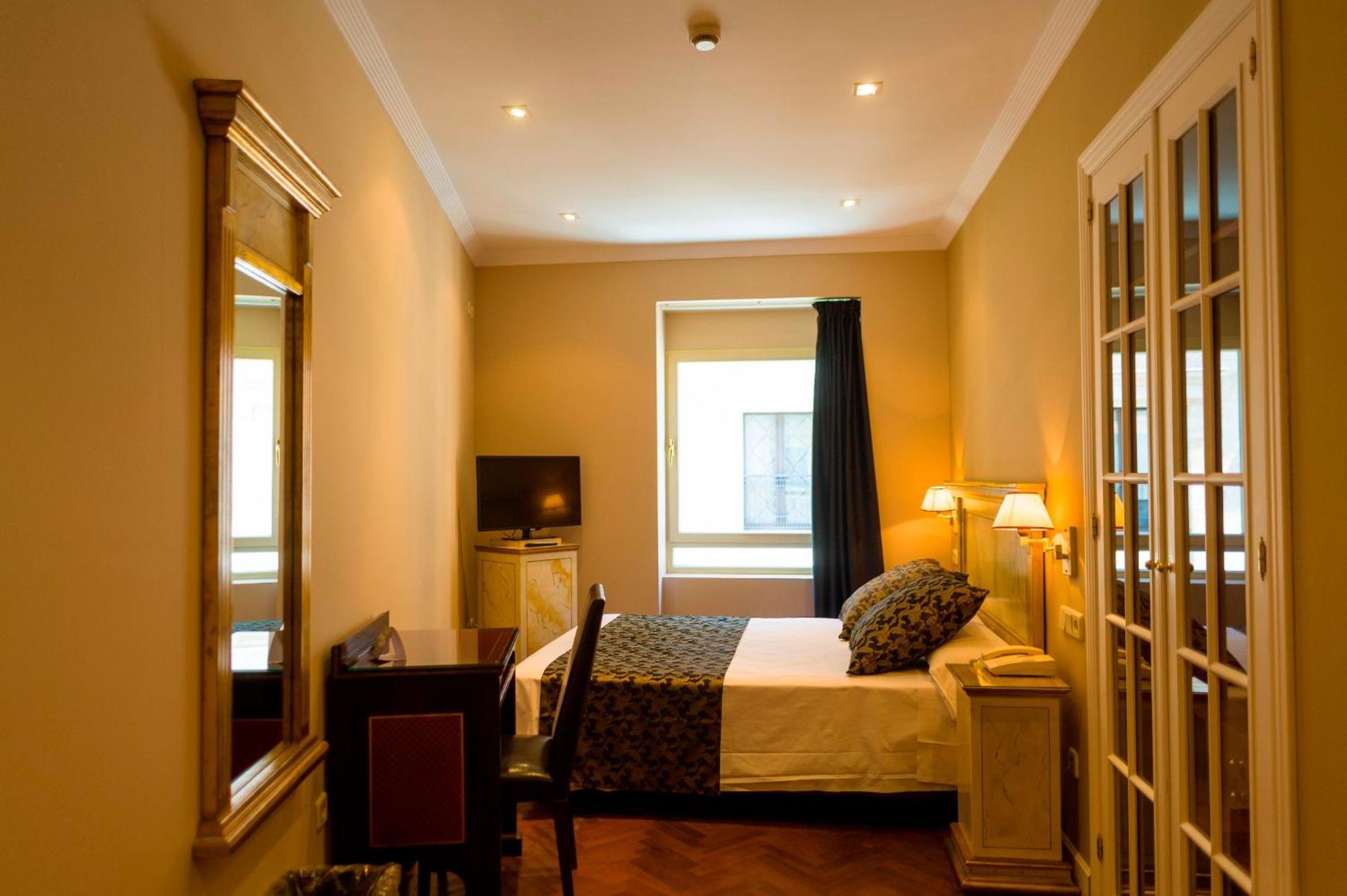 Hotel Soho Boutique 4*