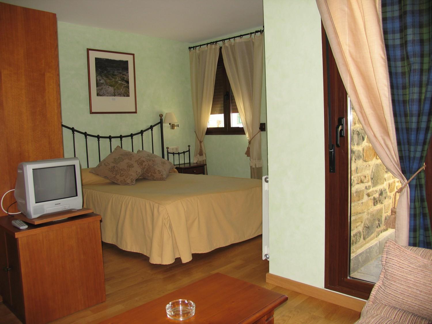 Russell Hotel&apartments *